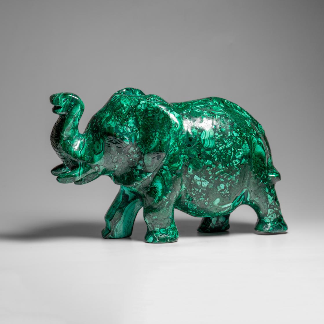 Talla de elefante de malaquita pulida auténtica (9 libras) en Excelente estado para la venta en New York, NY