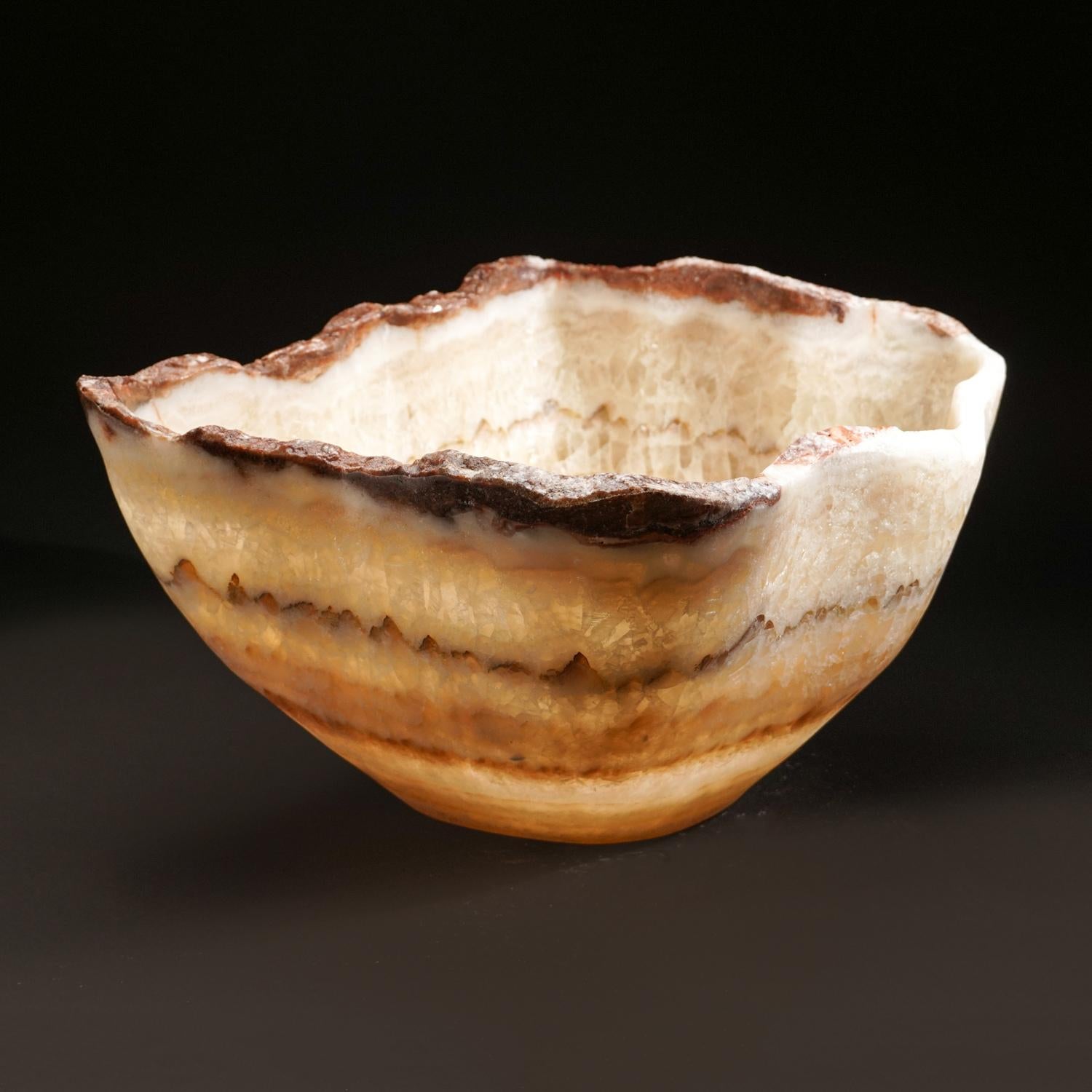 Contemporary Large Polished Onyx Decorative Bowl from Mexico ( 19.25