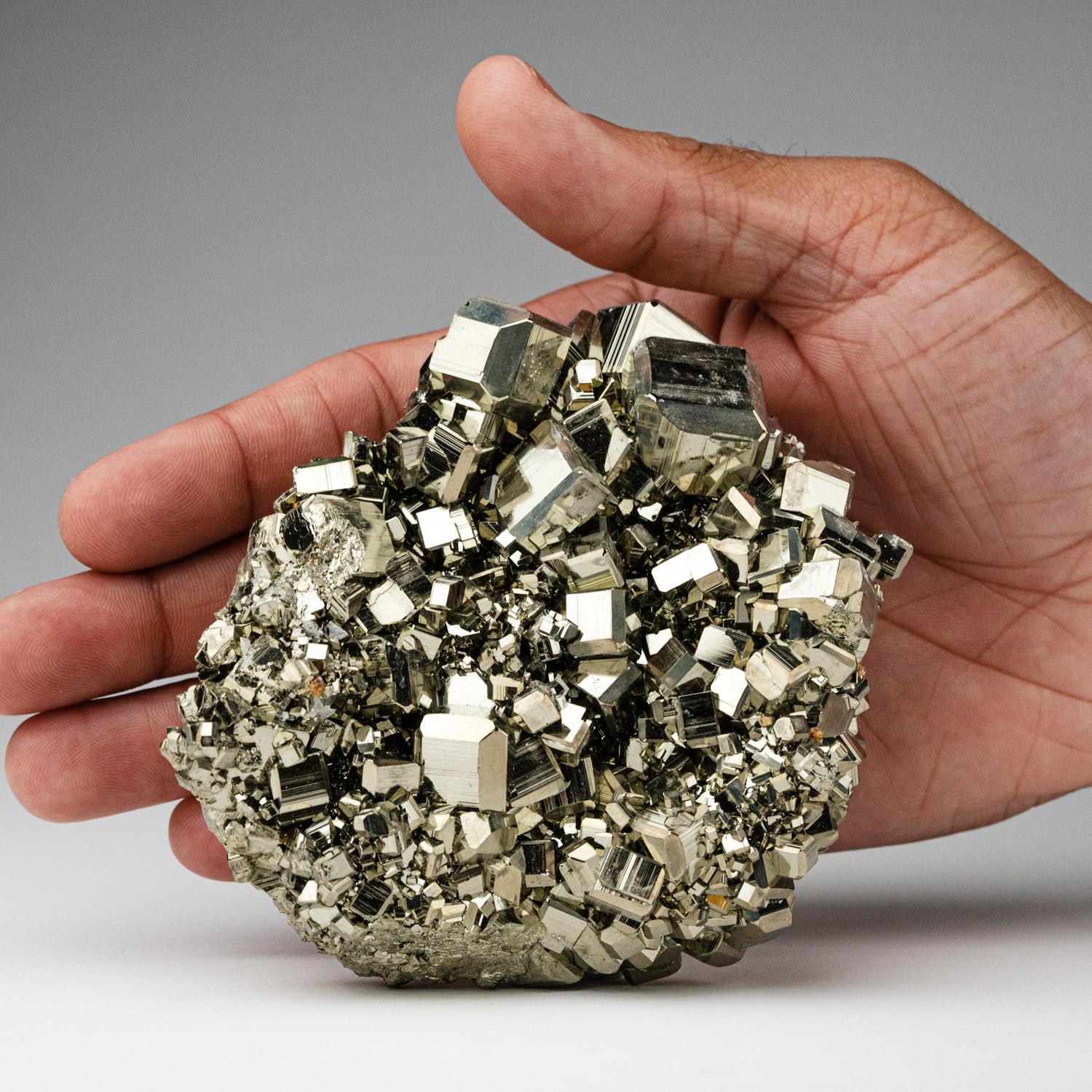 Genuine Pyrite Cluster from Huanuco Province, Peru (1.6 lbs) In New Condition For Sale In New York, NY
