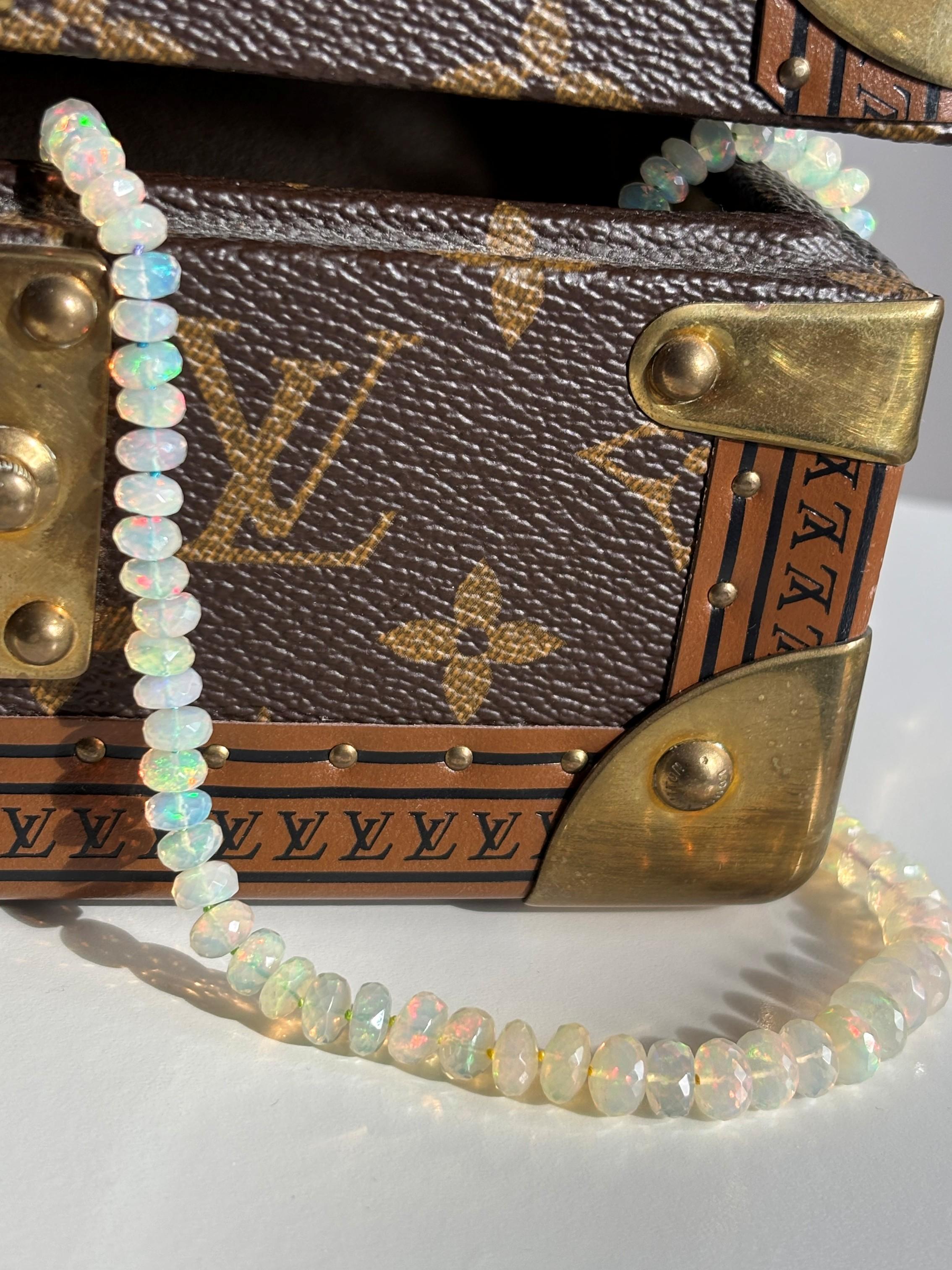 De las mujeres Collar de Cuentas de Diamantes 18K con Ópalo Arco Iris Auténtico en venta