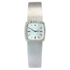 Genuine Rolex Watch. Diamond Bezel 1971 Ladies Manual ROLEX 2611 Precision