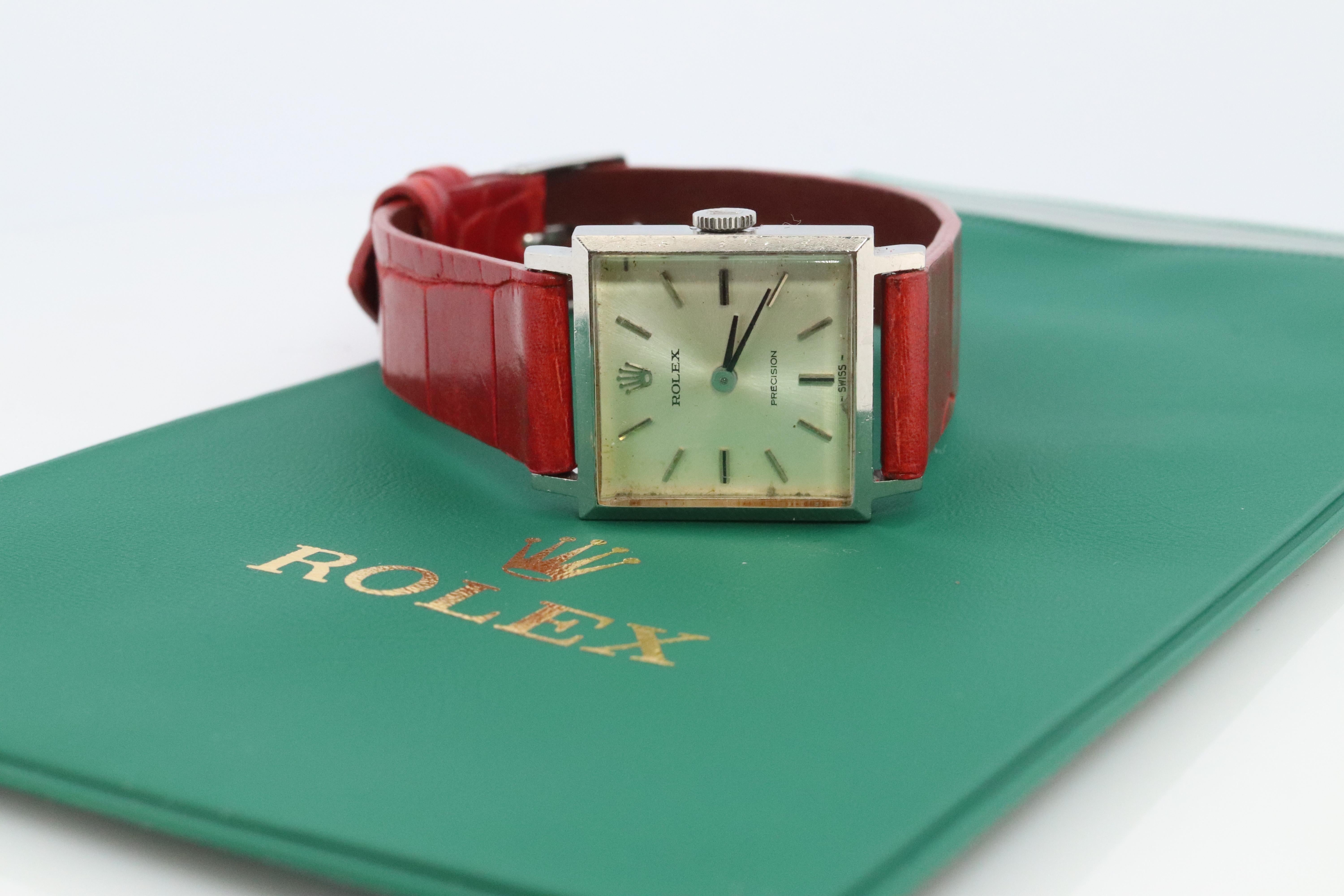 Moderne Montre Rolex véritable. Montre mécanique Rolex 2611 pour dames. en vente