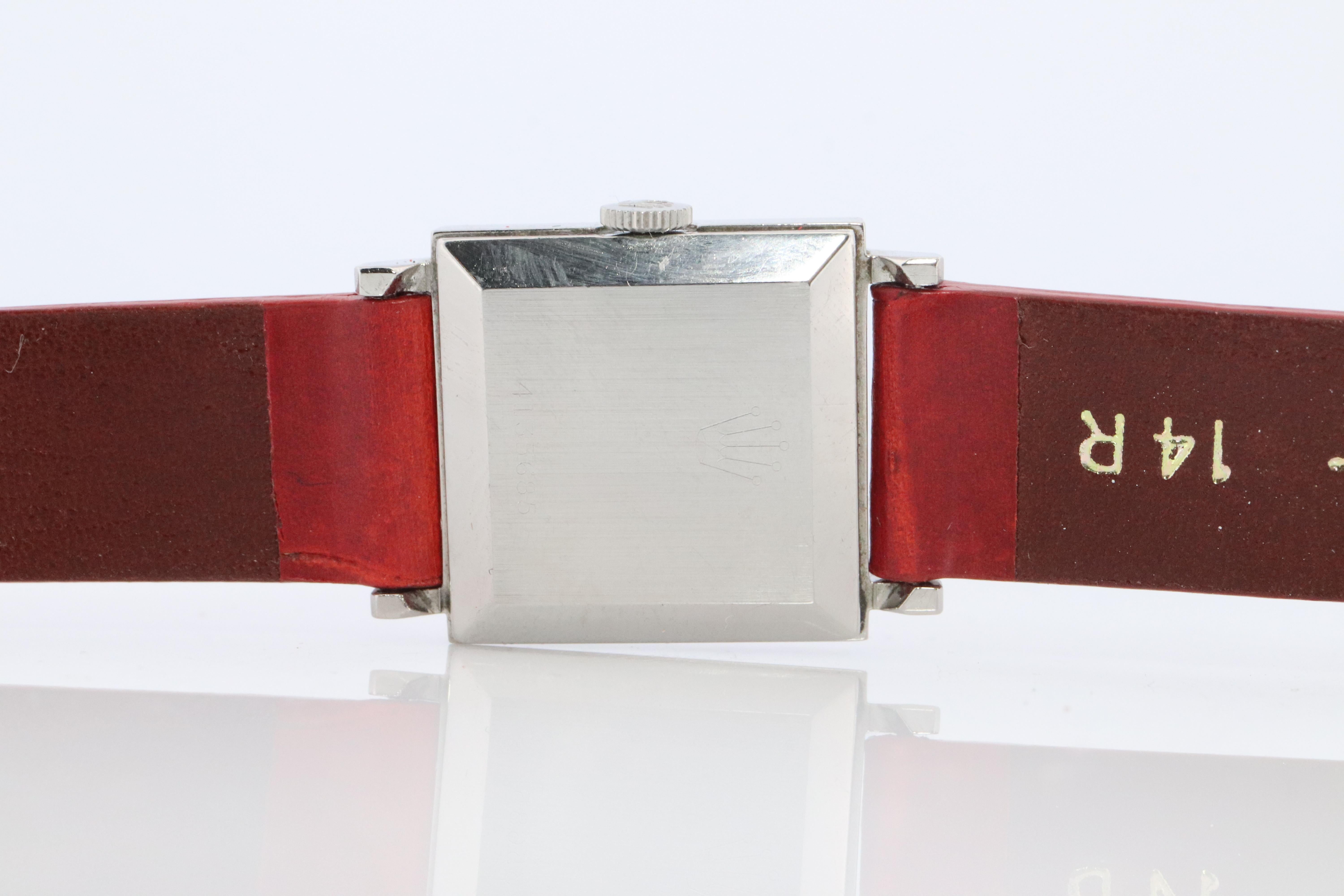 Montre Rolex véritable. Montre mécanique Rolex 2611 pour dames. en vente 2