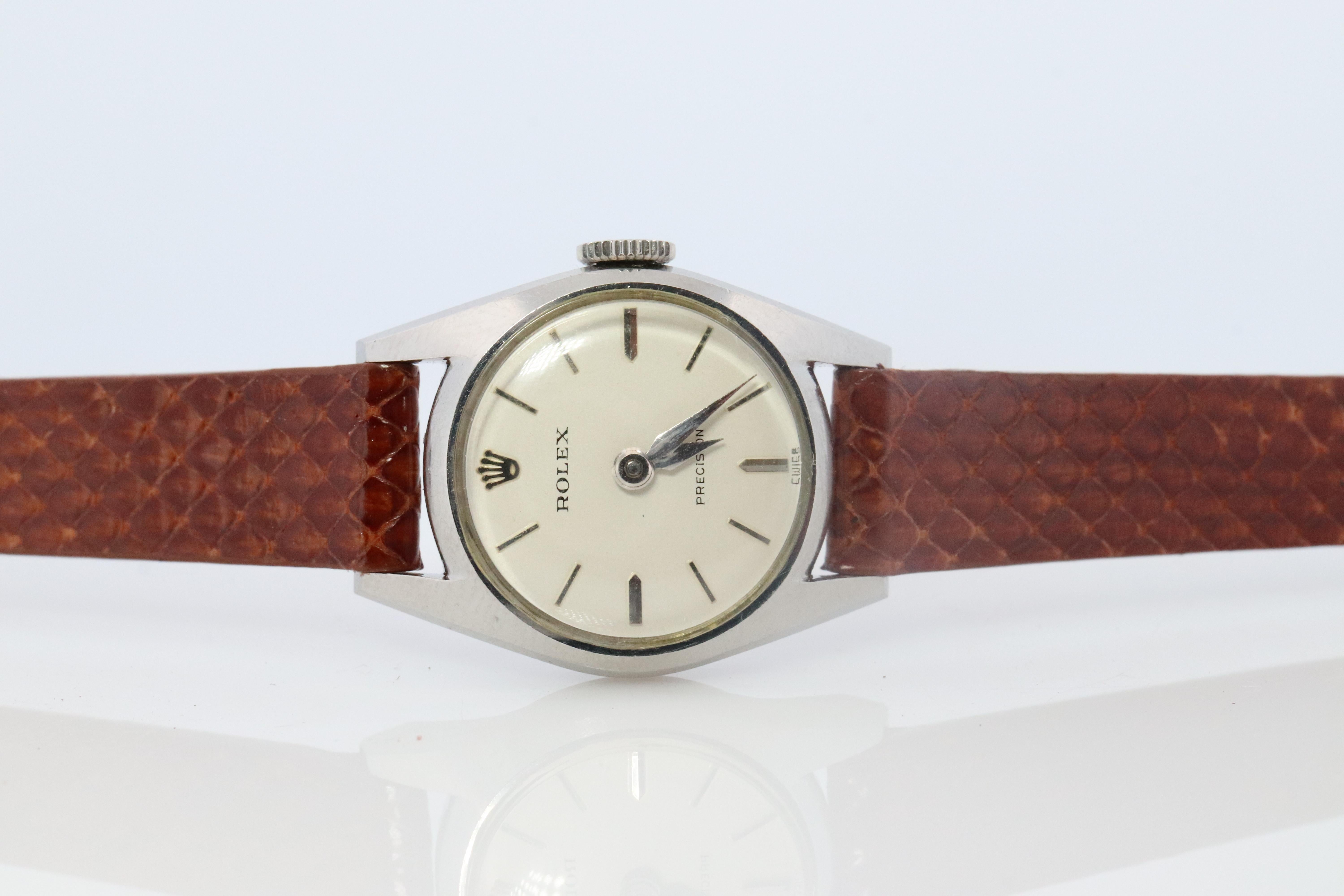 Moderno Orologio Rolex originale. Orologio meccanico Rolex 9631 da donna. in vendita