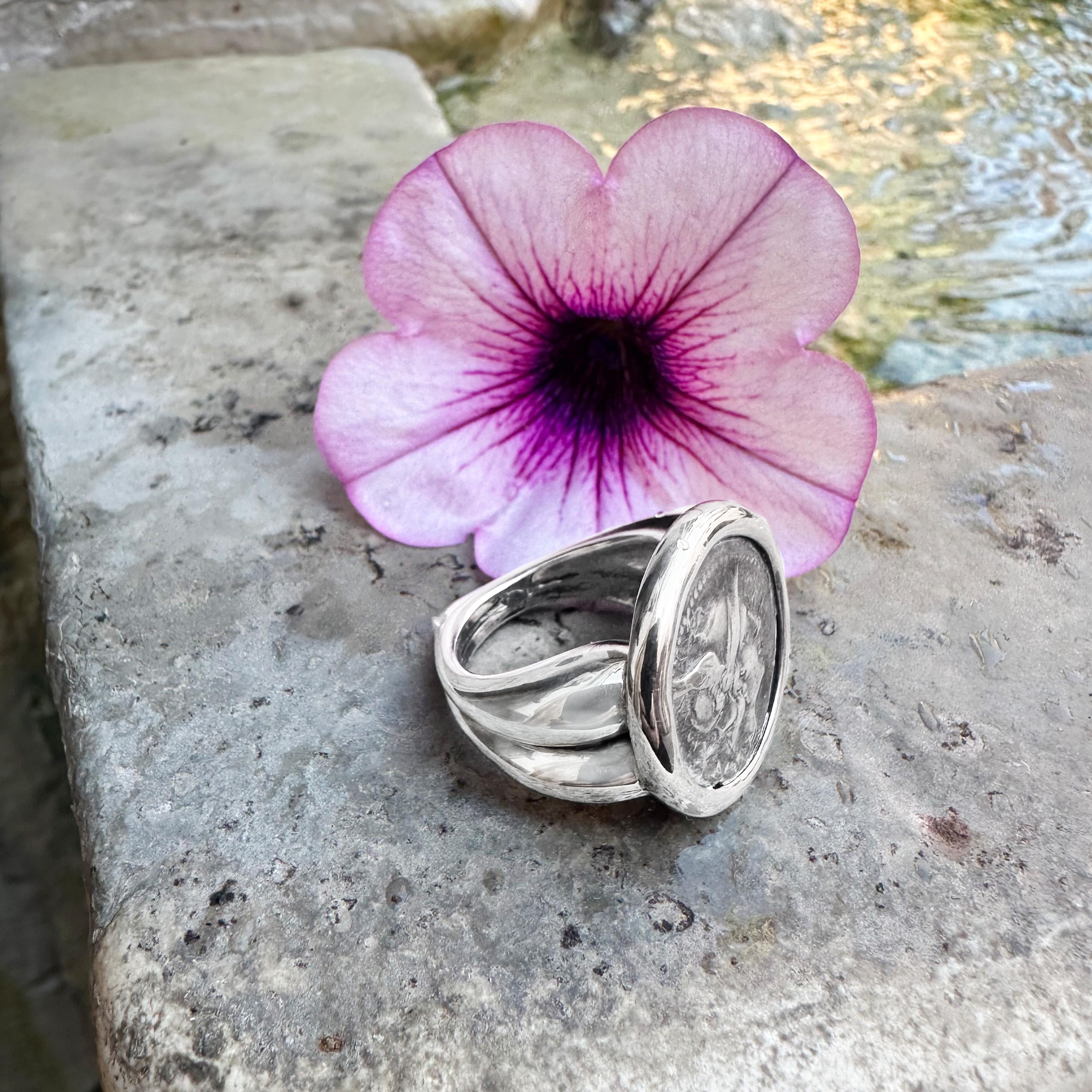 Women's or Men's Genuine Roman Coin 3rd cent. BC Silver Ring depicting the Goddess Rome  For Sale