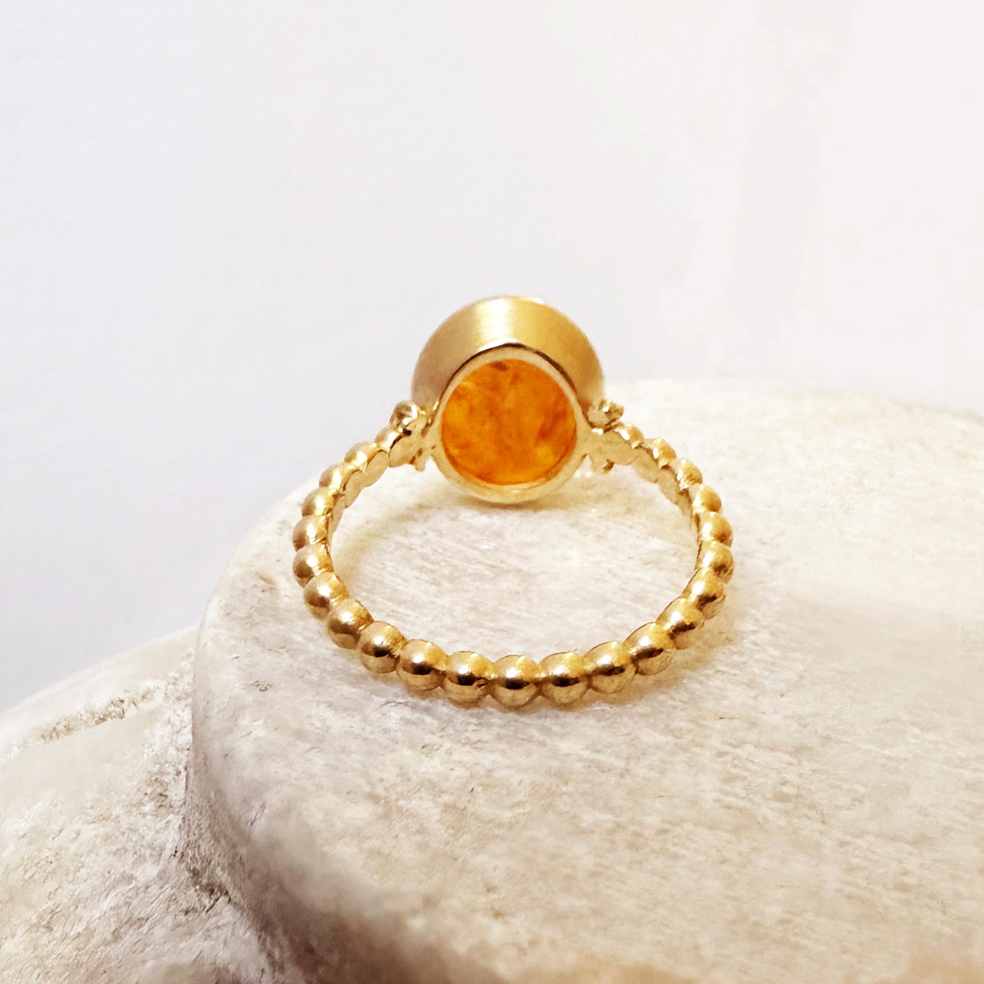 Oval Cut Genuine Roman intaglio 1st-2nd cent. AD 18 kt Gold Ring depicting Goddess Athena For Sale
