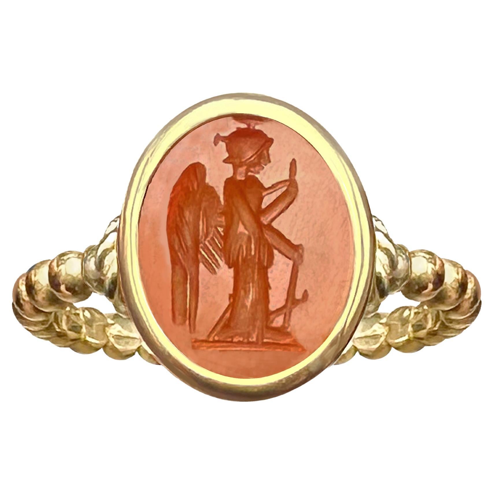 intaille romaine authentique 1st-2e siècle. Bague en or 18 carats représentant la déesse Athènes en vente