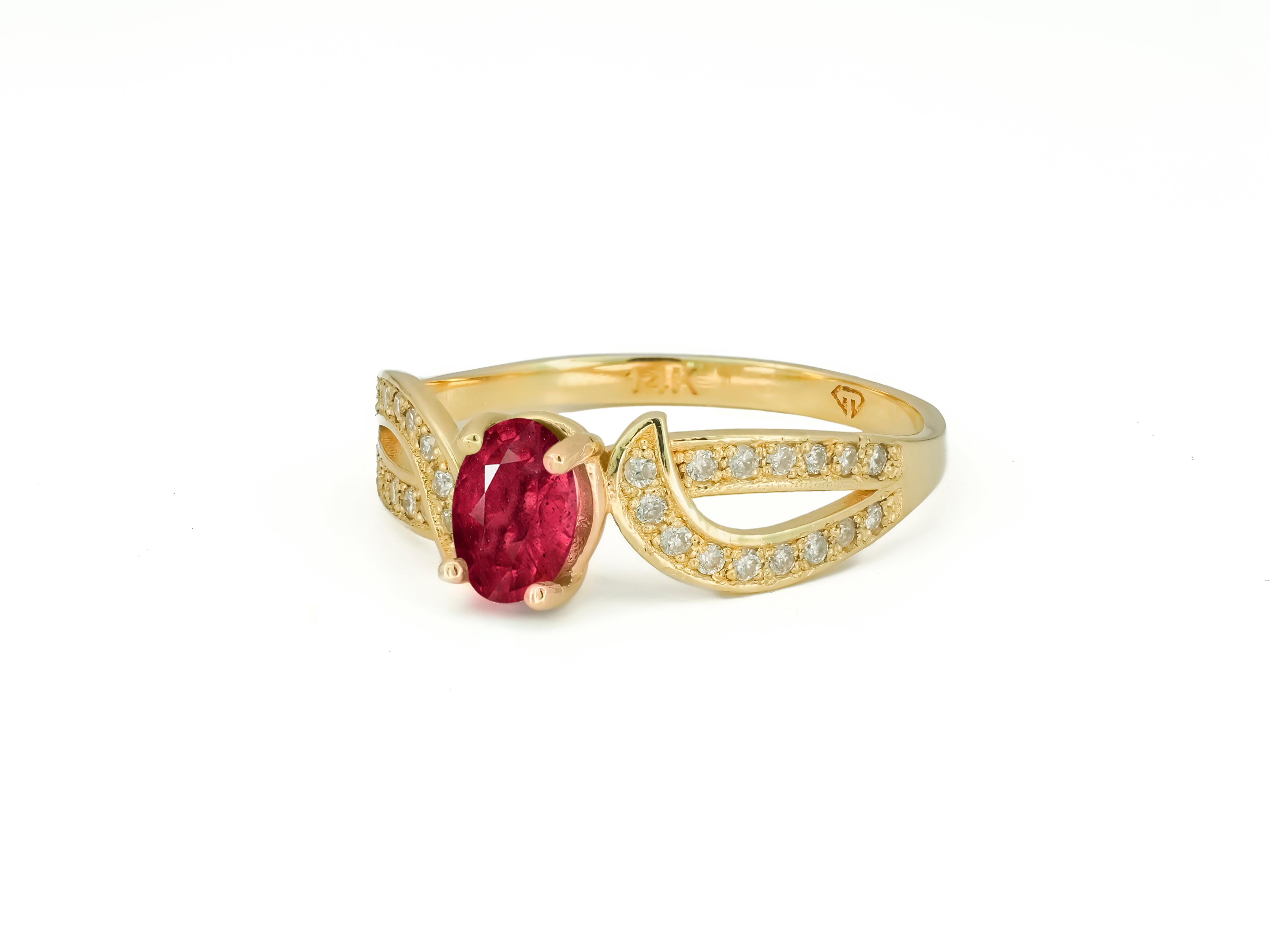 Oval Cut Genuine ruby 14k gold ring.  For Sale