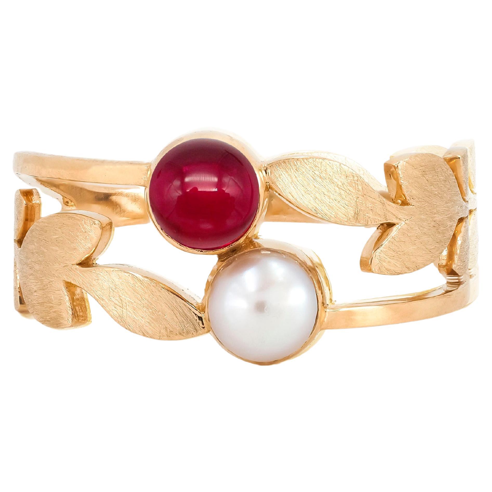 Genuine ruby cabochon and pearl ring in 14k gold.  For Sale