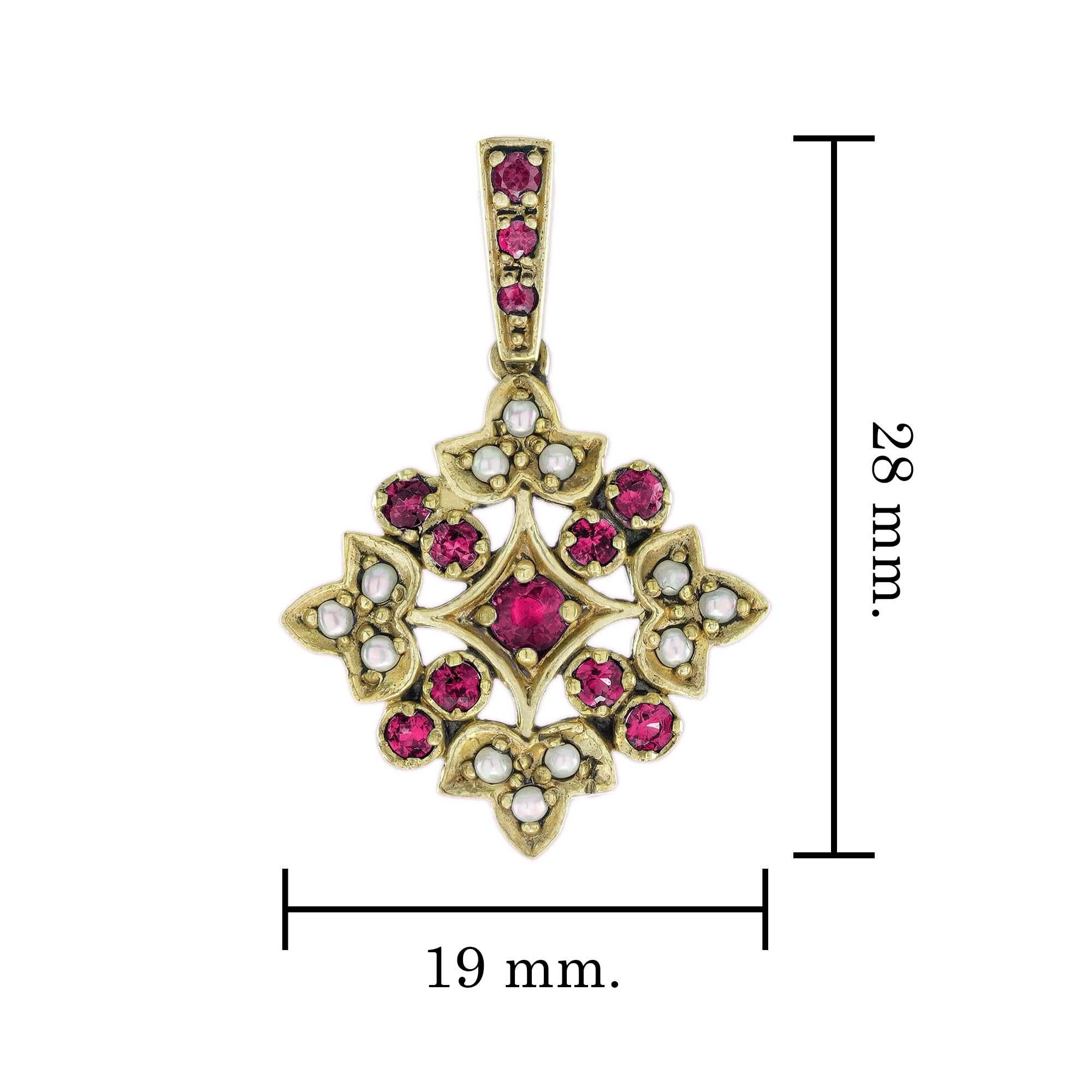 Echter Rubin Perle Vintage Style Floral Cluster Anhänger in Gelbgold 9K im Zustand „Neu“ im Angebot in Bangkok, TH