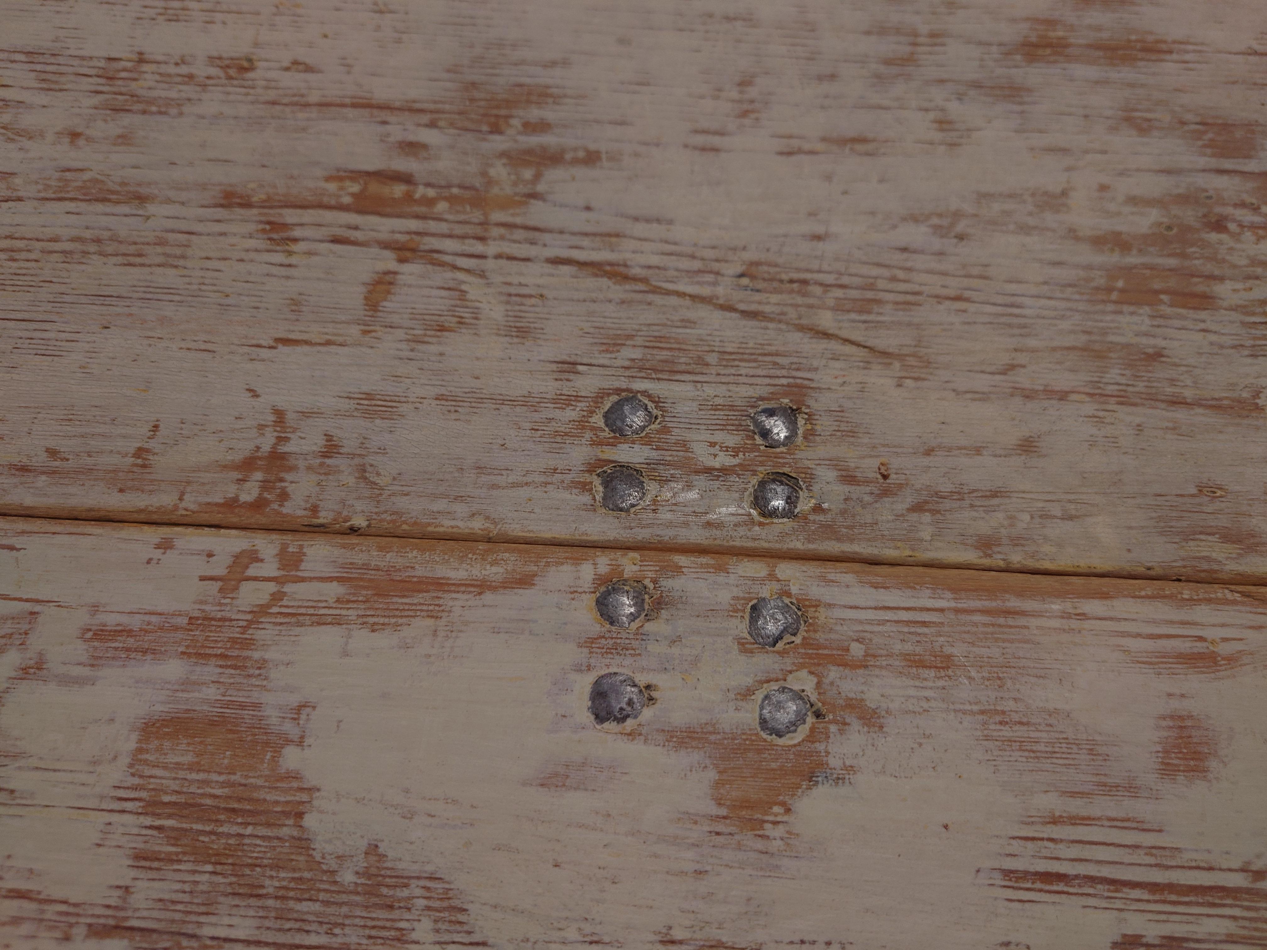 XIXe siècle Véritable table à abattant rustique antique de style gustavien  Couleur d'origine du pays. en vente