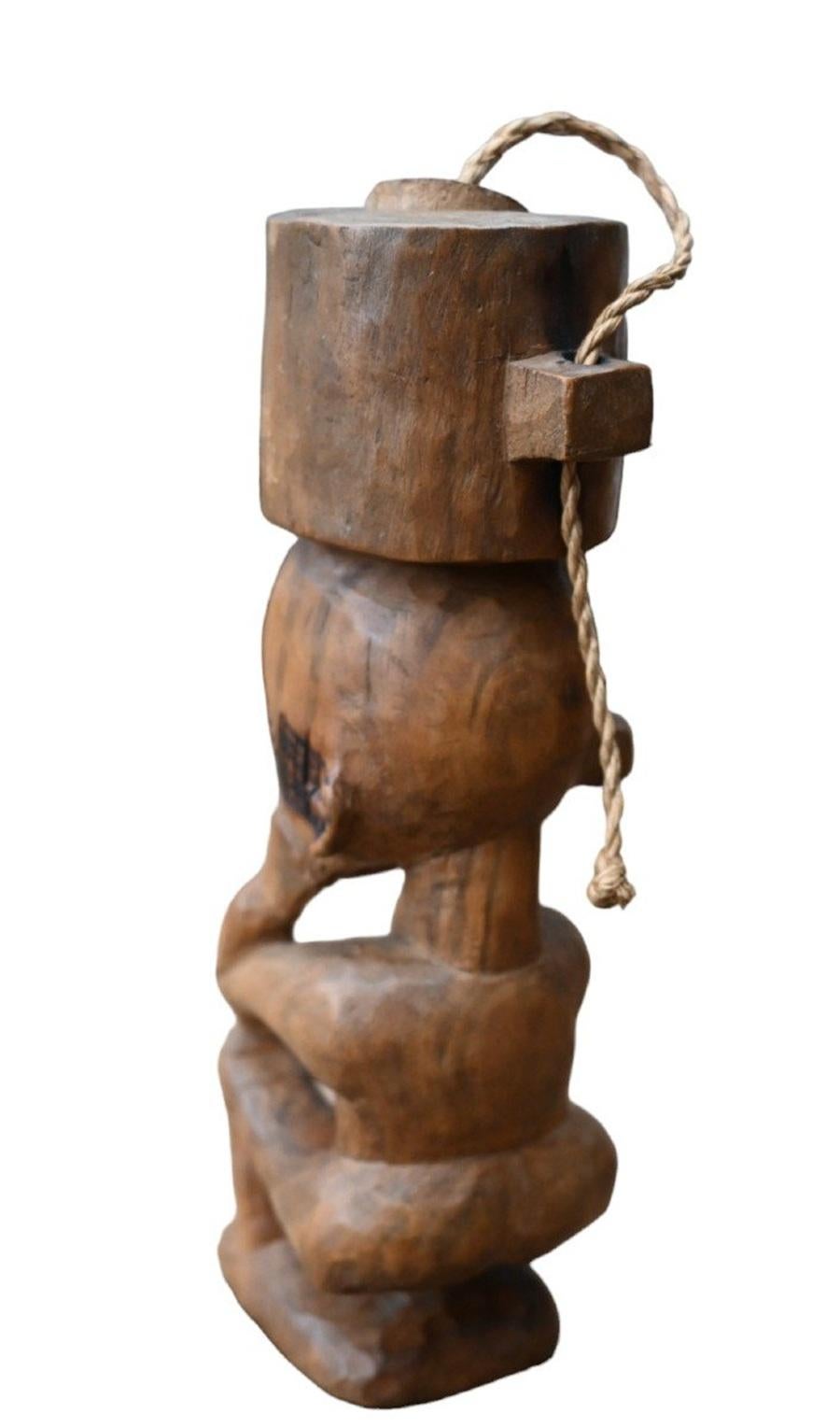 Congolese Genuine Snuffbox/container from the Luluwa / Lulua / Bena Lulua tribe Dr Congo For Sale