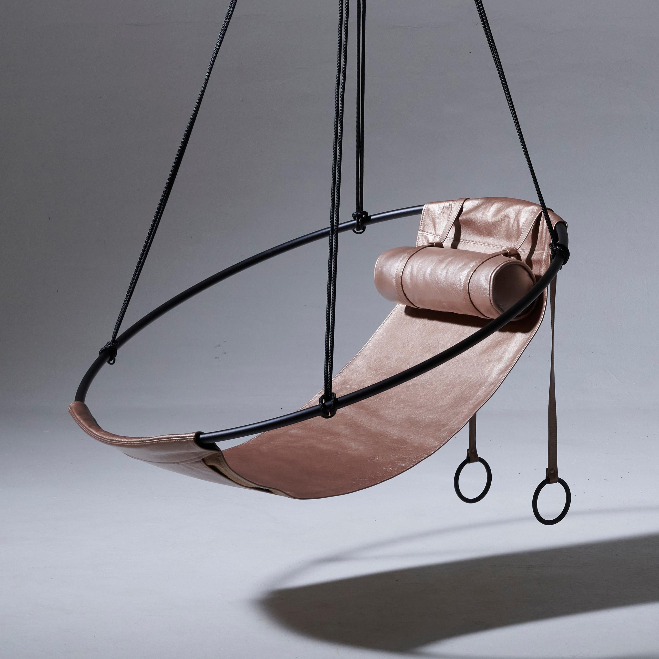 Genuine Soft Leather Sling Chair, Modern Stylish Sensory Swing In New Condition For Sale In Johannesburg, ZA
