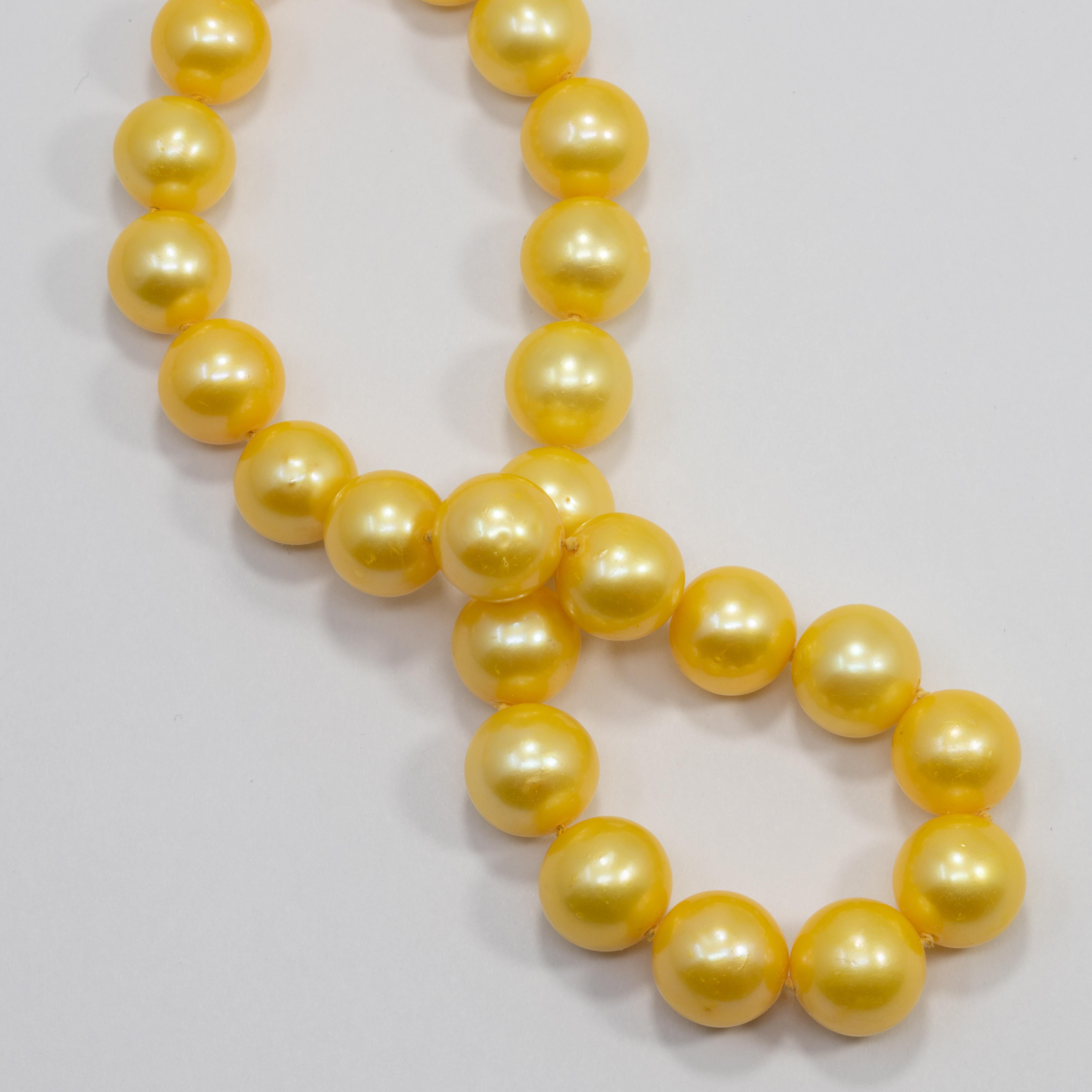 Perle Collier à corde nouée en or jaune 14 carats avec perles véritables des mers du Sud et perles en vente
