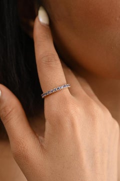 Minimal Rundschliff Tansanit volle Ewigkeit Band in 14k massivem Gelbgold für sie
