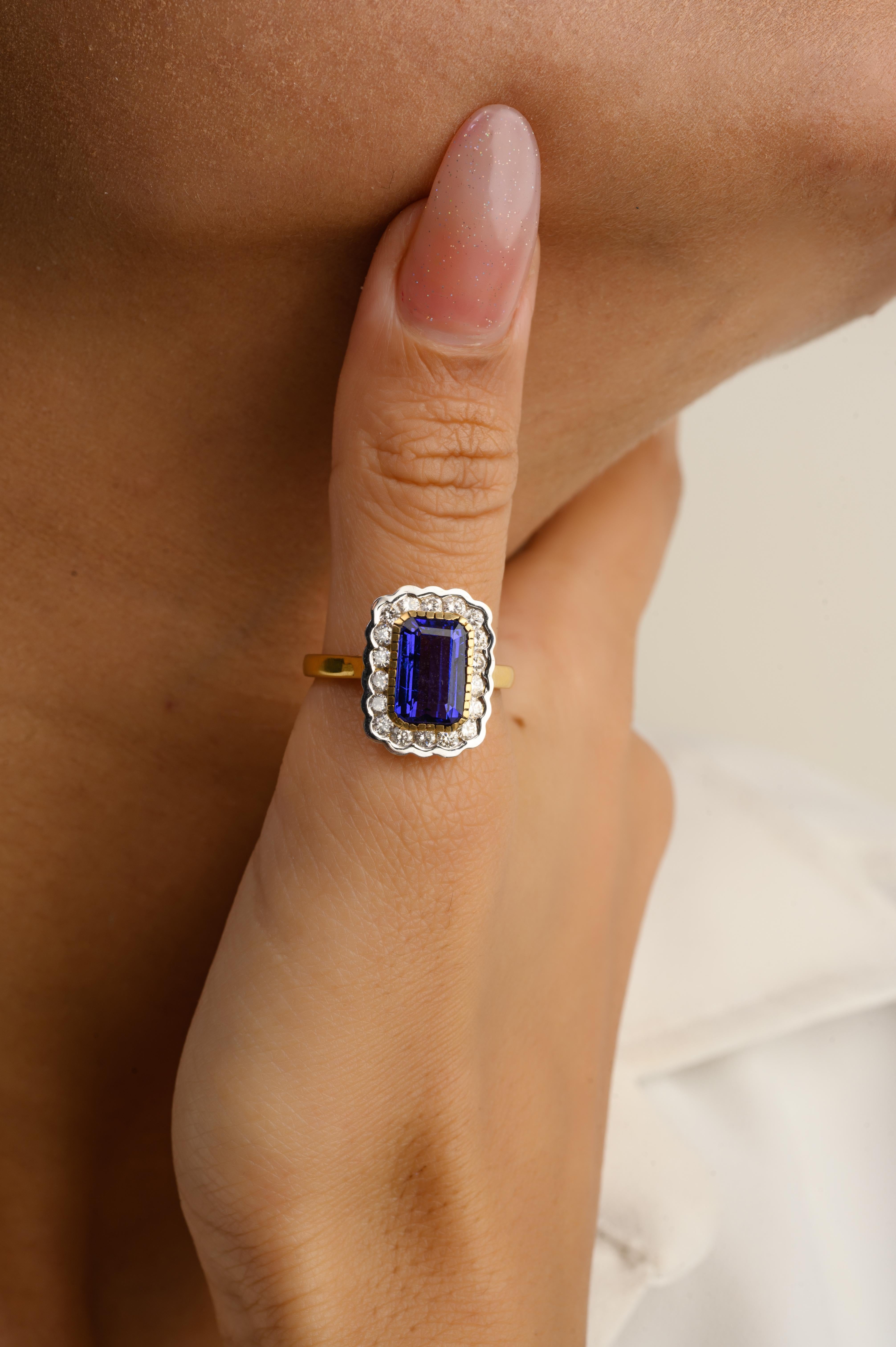 For Sale:  Genuine Tanzanite Halo Diamond Engagement Ring for Women in 18k Yellow Gold 4