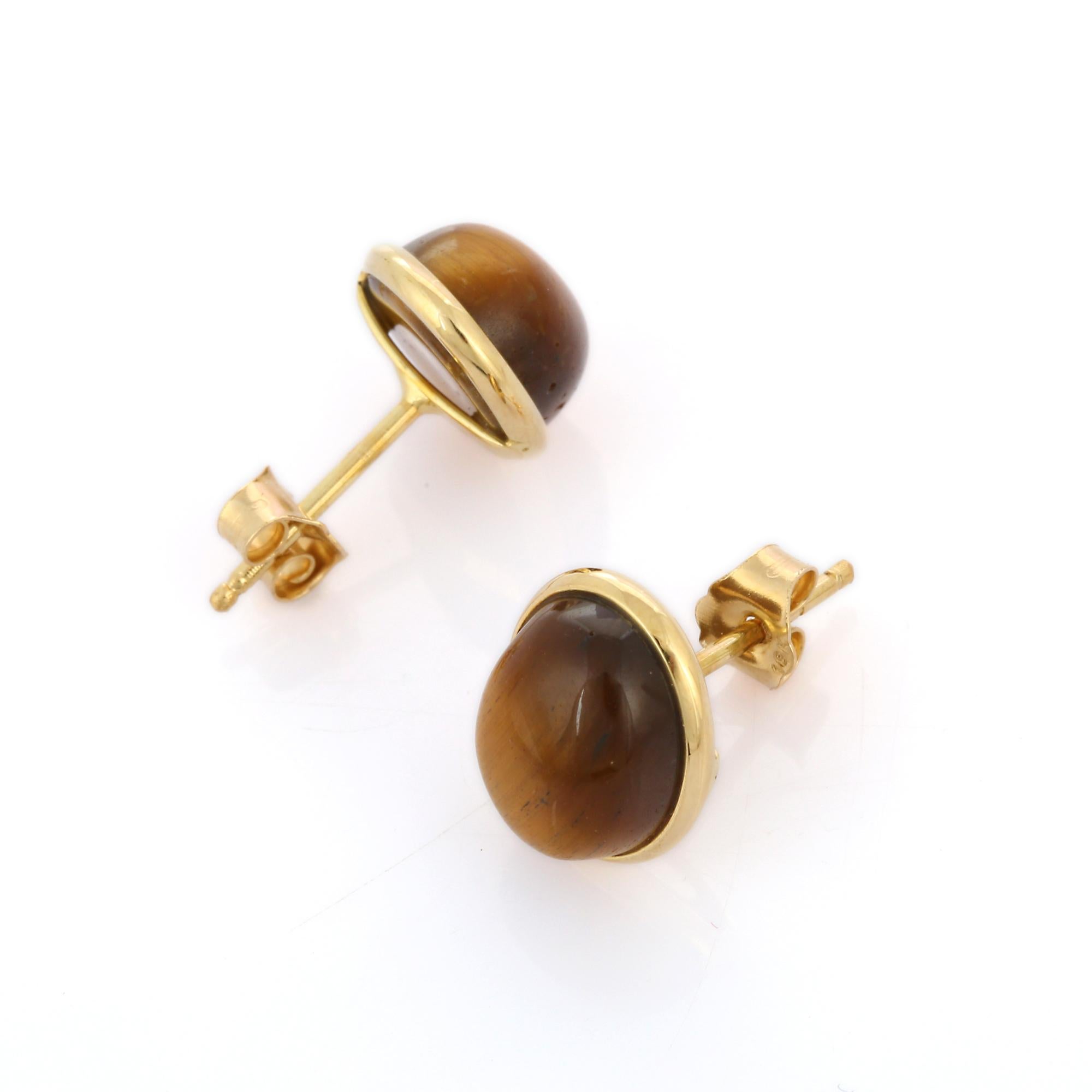 Genuine Tiger's Eye Oval Cut Stud Earrings Made in 18K Yellow Gold In New Condition For Sale In Houston, TX