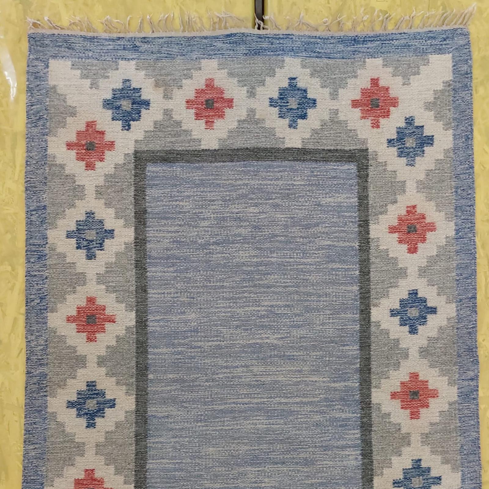 Suédois Véritable Rug & Kilim scandinave tissé à plat, signé JR, années 1950 en vente