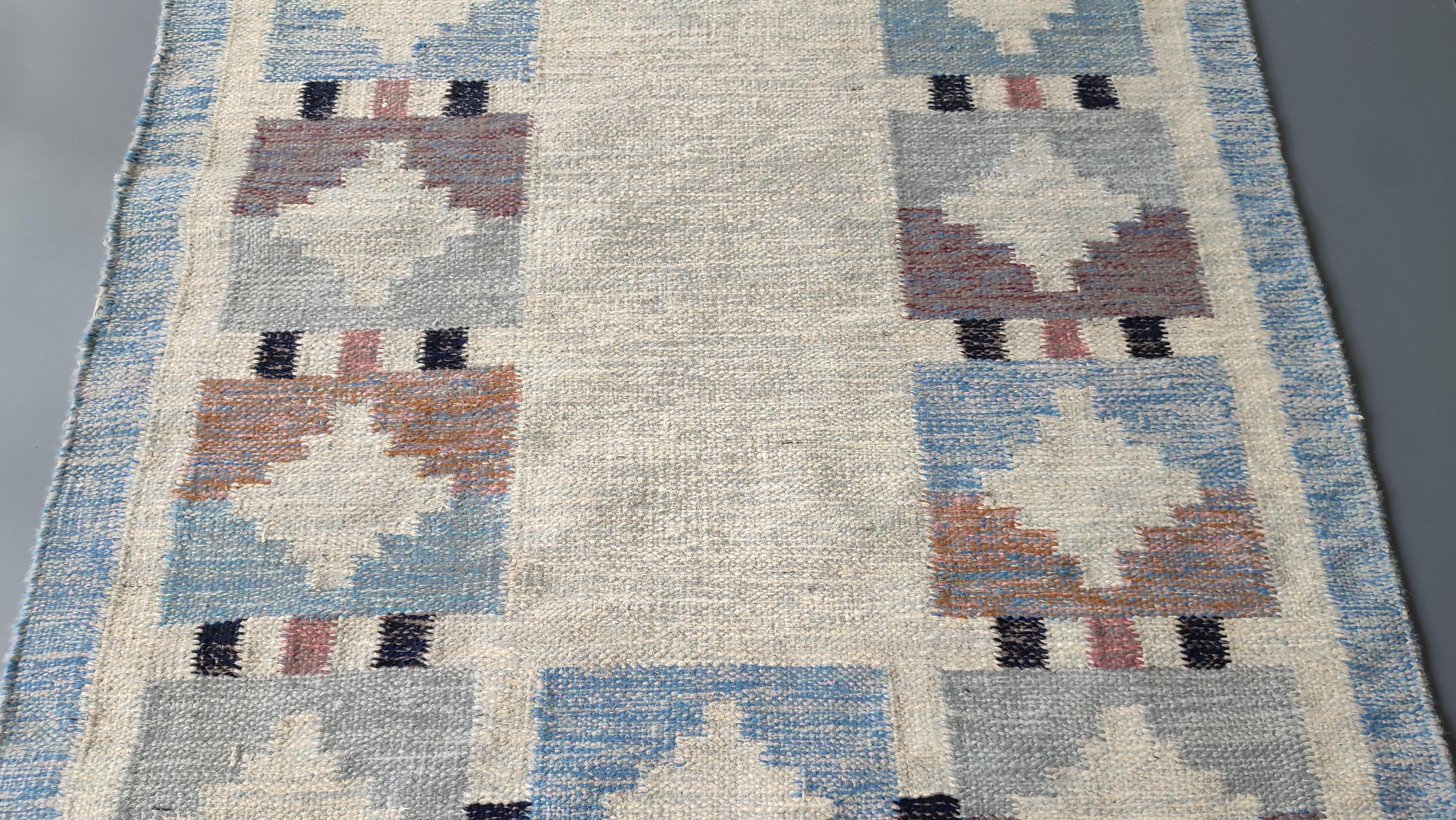 Genuine Vintage Swedish Kilim Rug, Geometric Design, attr. Karin Jönsson 1950s For Sale 3