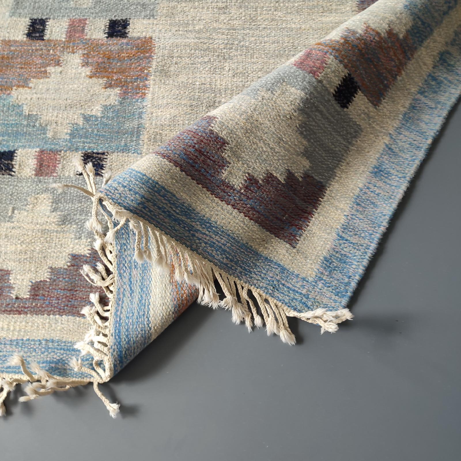Genuine Vintage Swedish Kilim Rug, Geometric Design, attr. Karin Jönsson 1950s For Sale 6