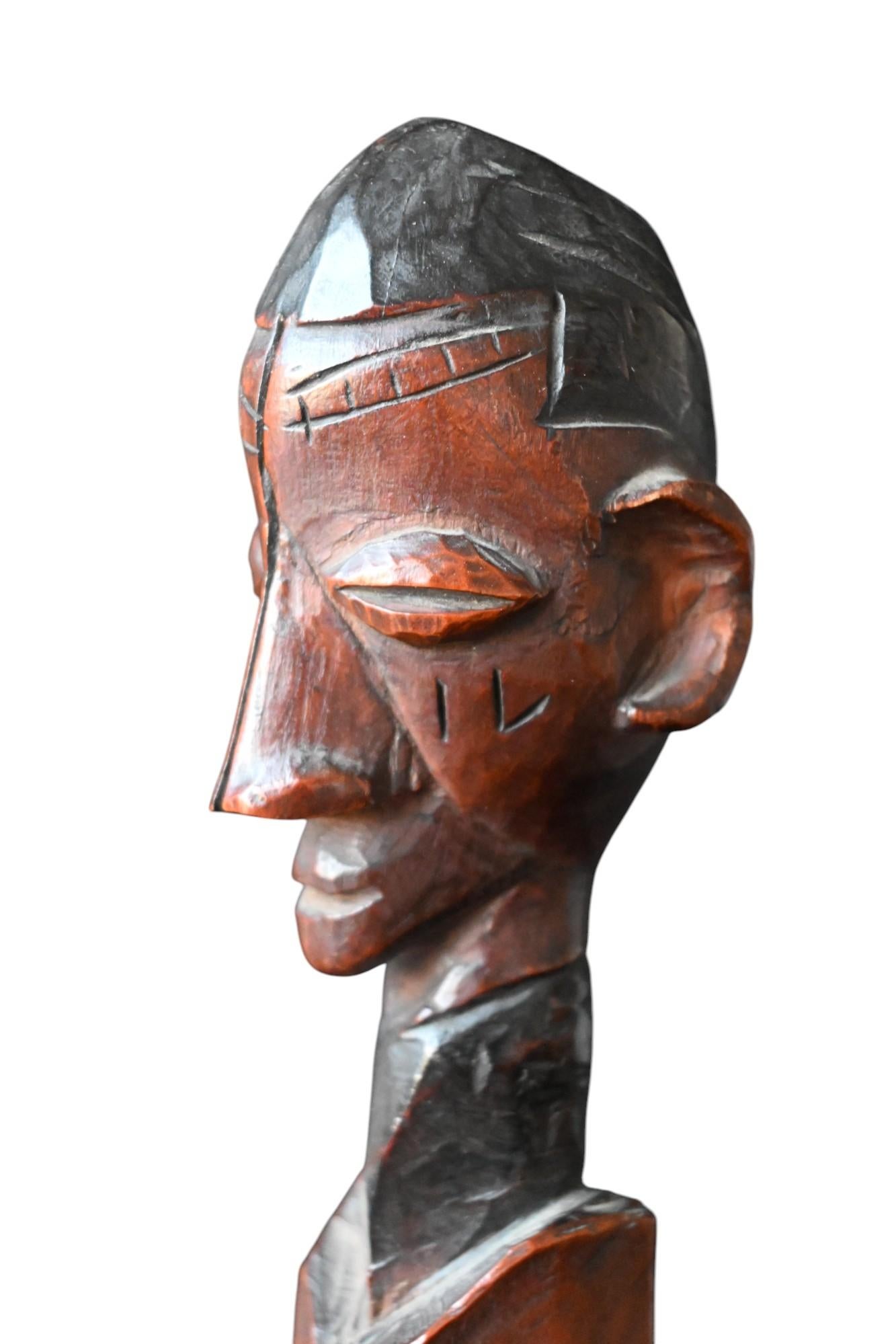 Hand-Carved Genuine wooden carved Statue / Bust Of The Yaka Tribe, Dr Congo, 1900-1920 For Sale
