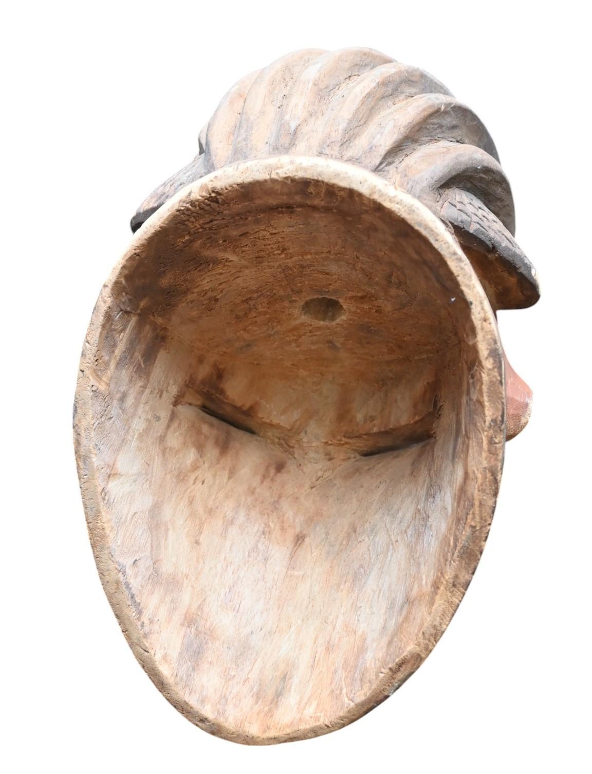 Genuine wooden mask from the Punu tribe, Gabon , first half 20th century For Sale 1