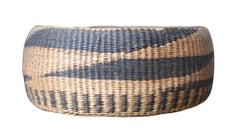 Supporto ad anello in vera fibra intrecciata per un container della tribù Tutsi, Ruanda