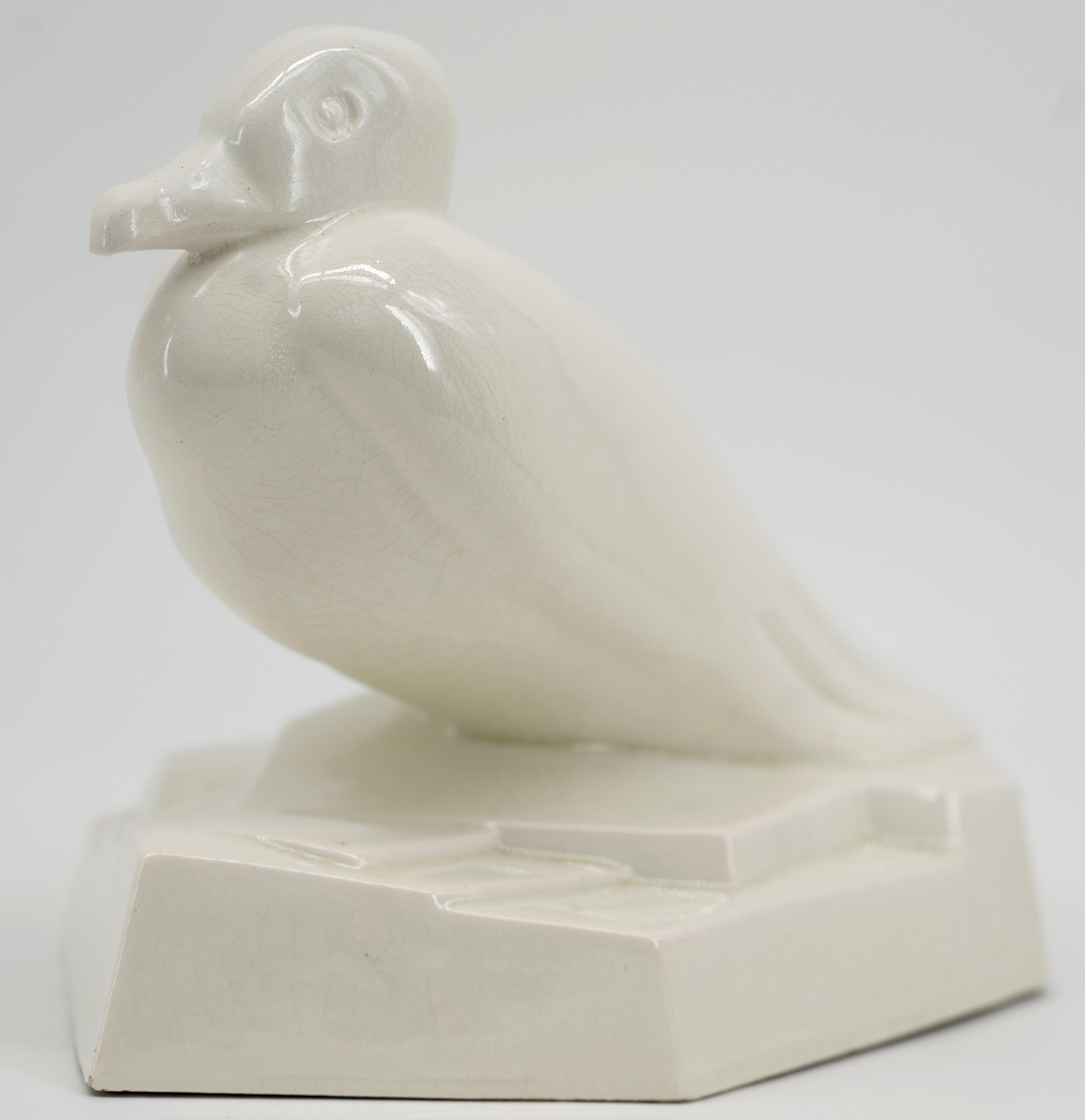 Geo Conde, mouette à Saint-Clément en céramique Art Deco, 1920 Excellent état - En vente à Saint-Amans-des-Cots, FR
