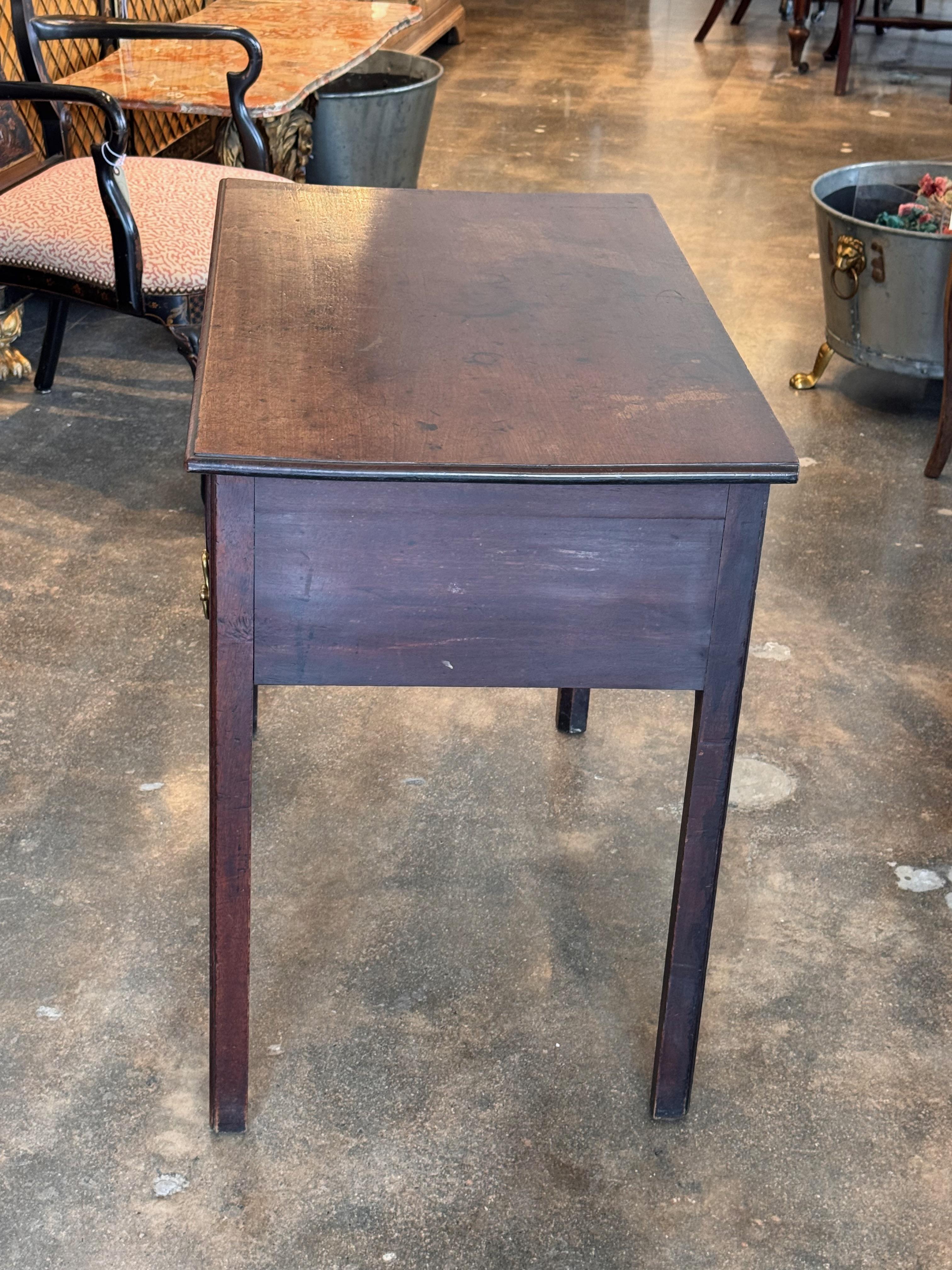Geo III Lowboy in vendita 3