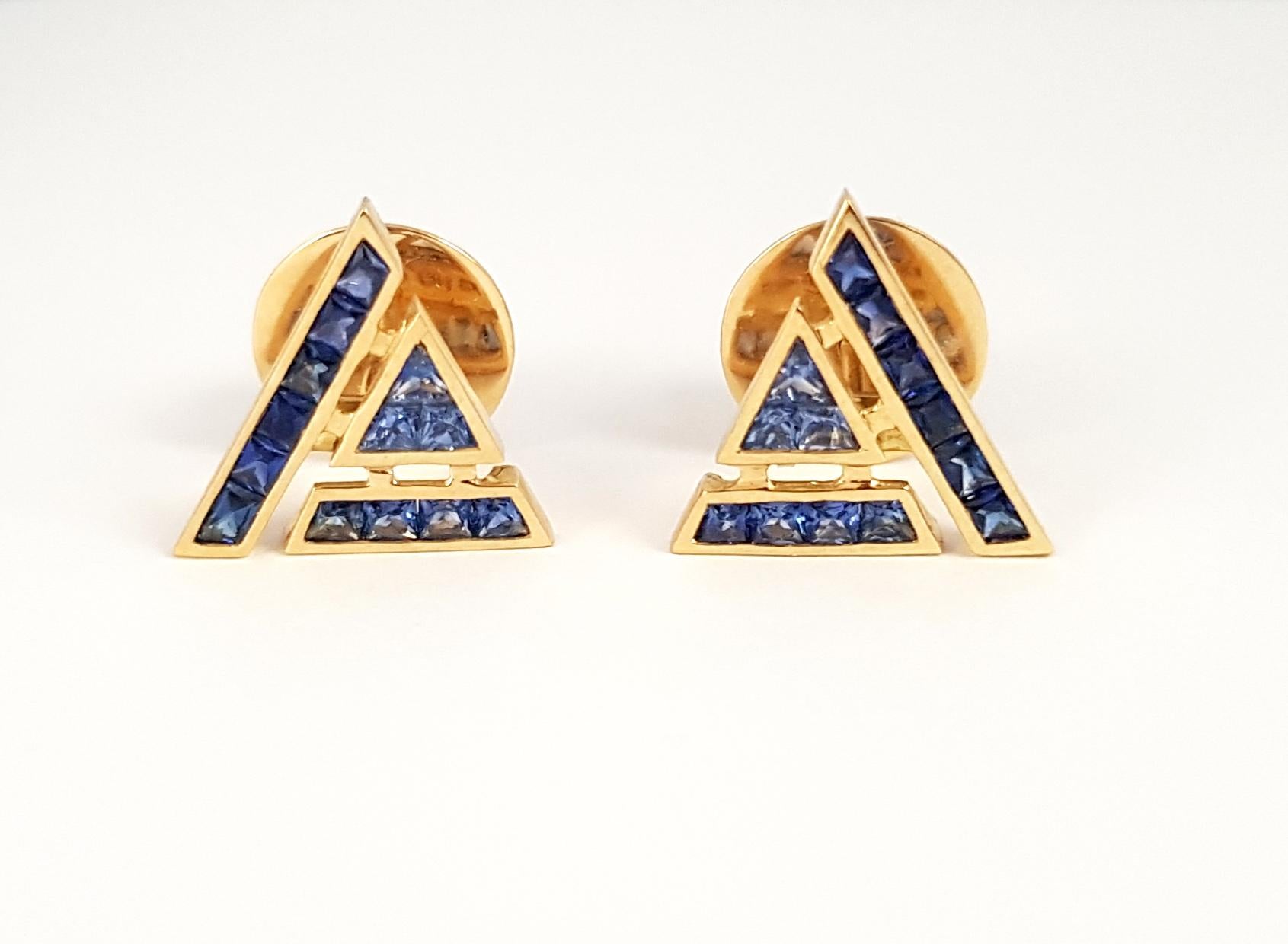 Boucles d'oreilles Kavant & Sharart GeoArt en saphir bleu 18 carats en vente 2