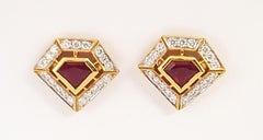 Ohrstecker mit Rubin und Diamanten aus 18 Karat Gelbgold von Geoart