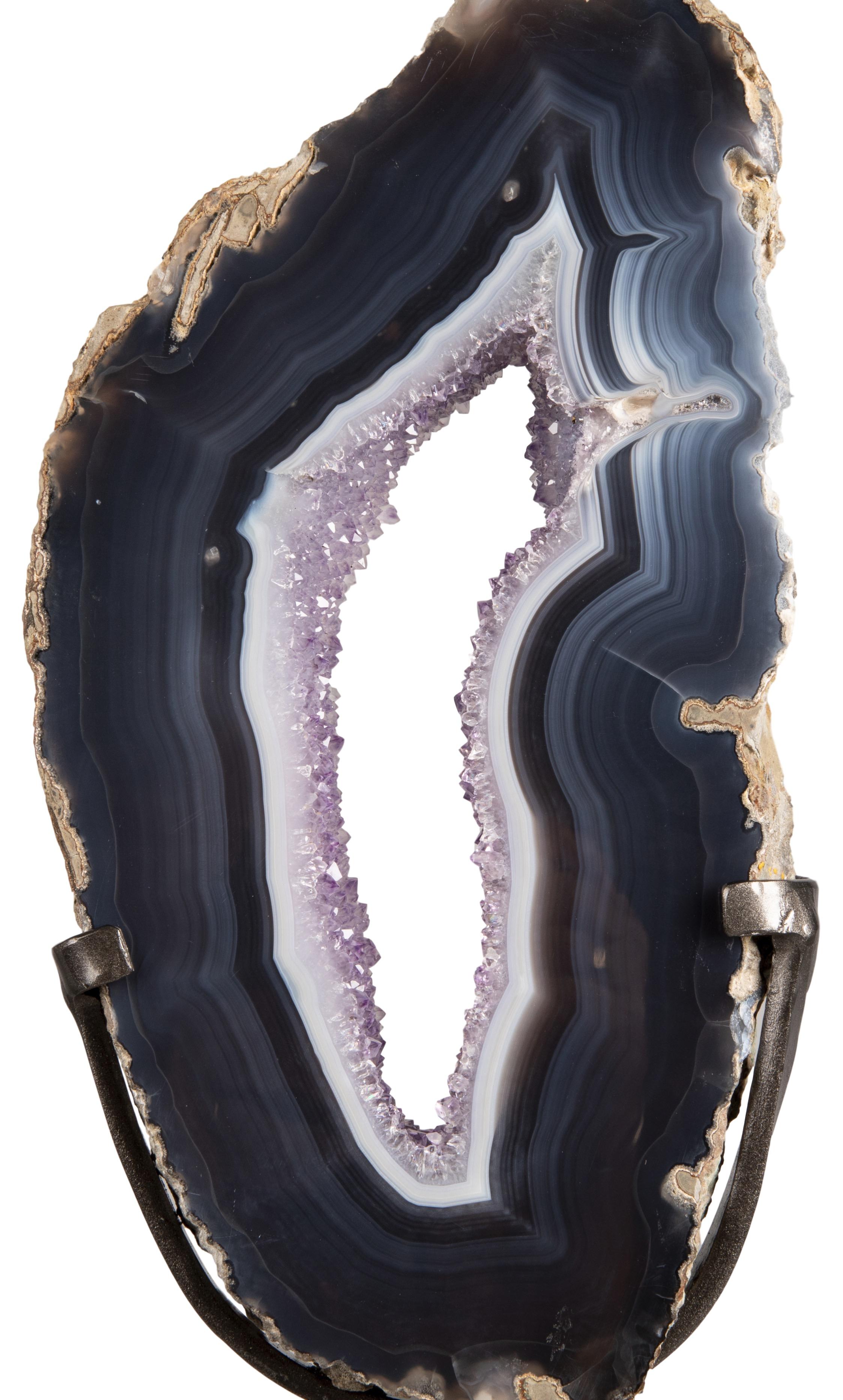 Geode Slice with Amethyst Formation in the Centre Surrounded by Blue Agate In Excellent Condition In London, GB