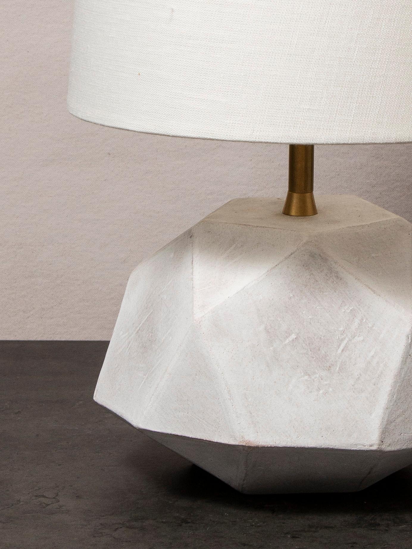 Modern 'Geode' Small Geometric White Ceramic and Brass Table Lamp For Sale