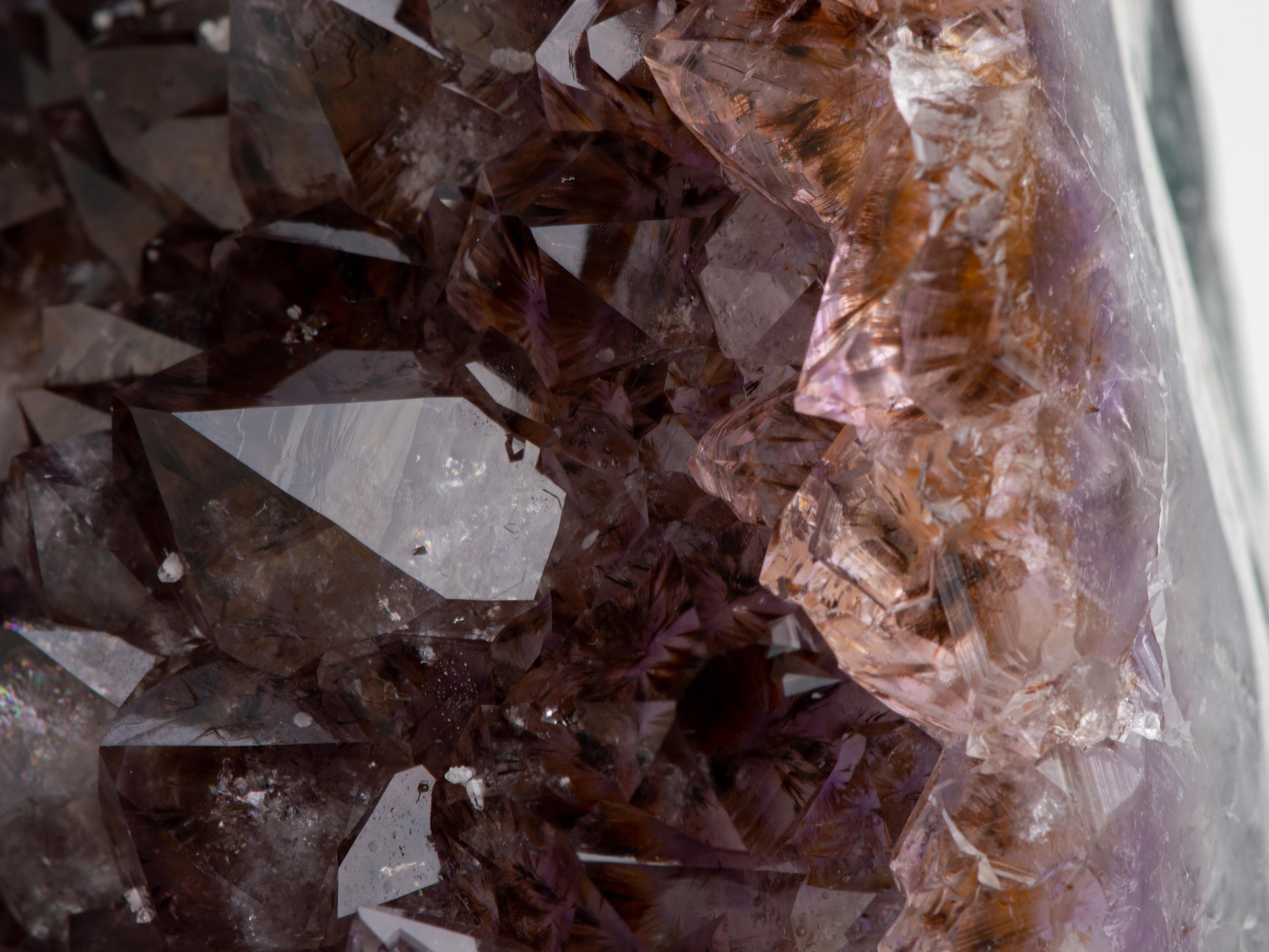 Geode con cristalli marrone arancione e rosetta frontale di calcite in vendita 10