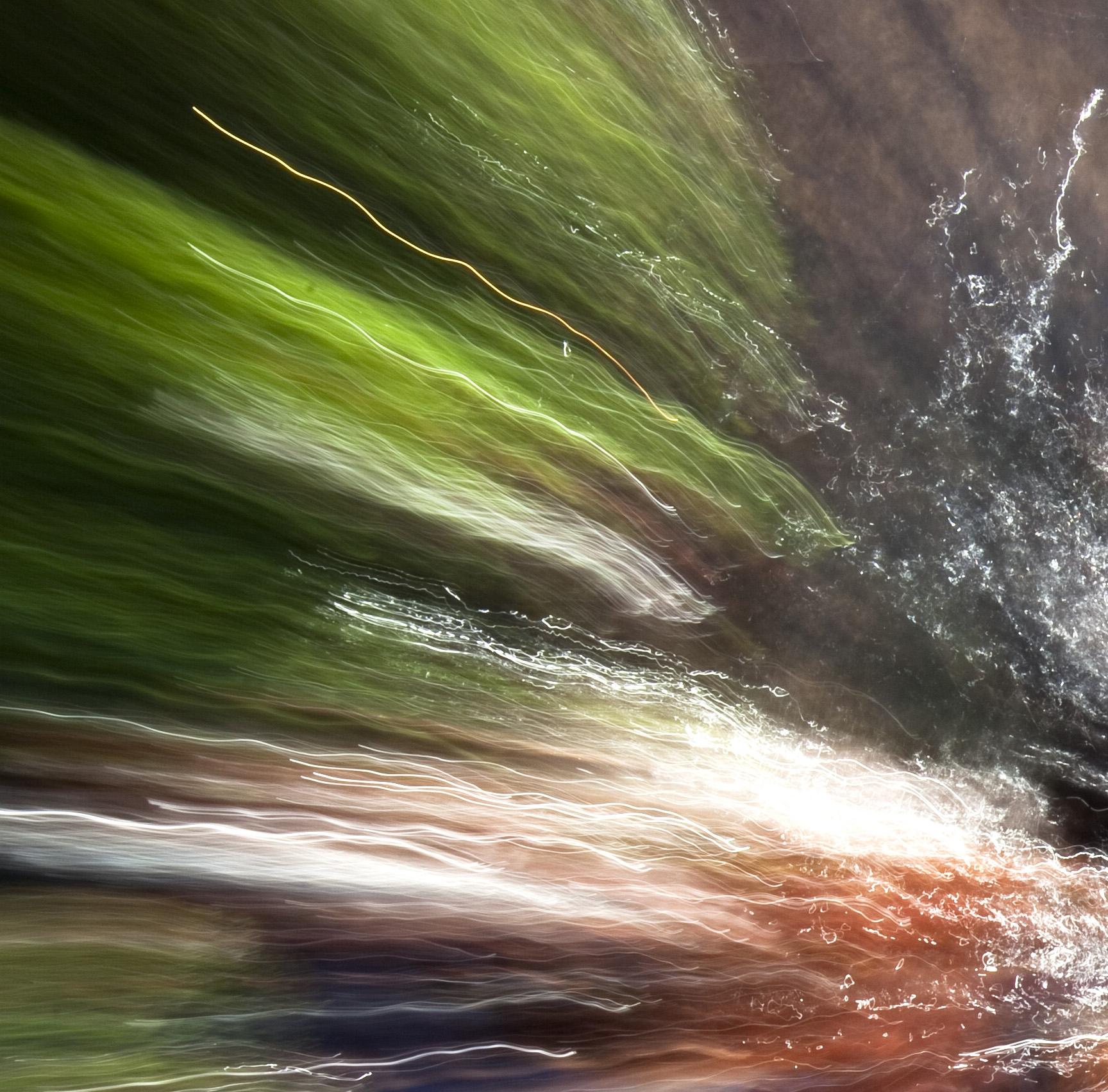 FLOW Intercambio de energía 64, Fotografía, Chorro de tinta de archivo - Color Photograph Negro de Geoff Dunlop