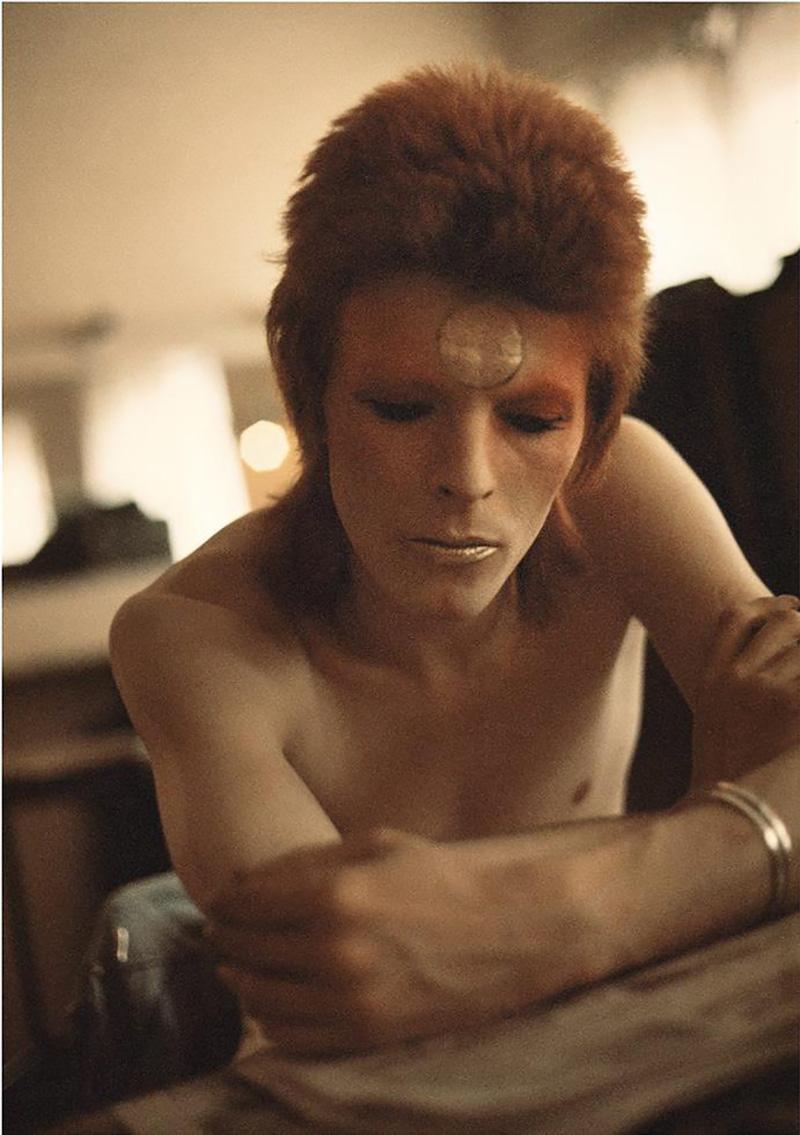 Geoff MacCormack Color Photograph - David Bowie, as Ziggy, 1973