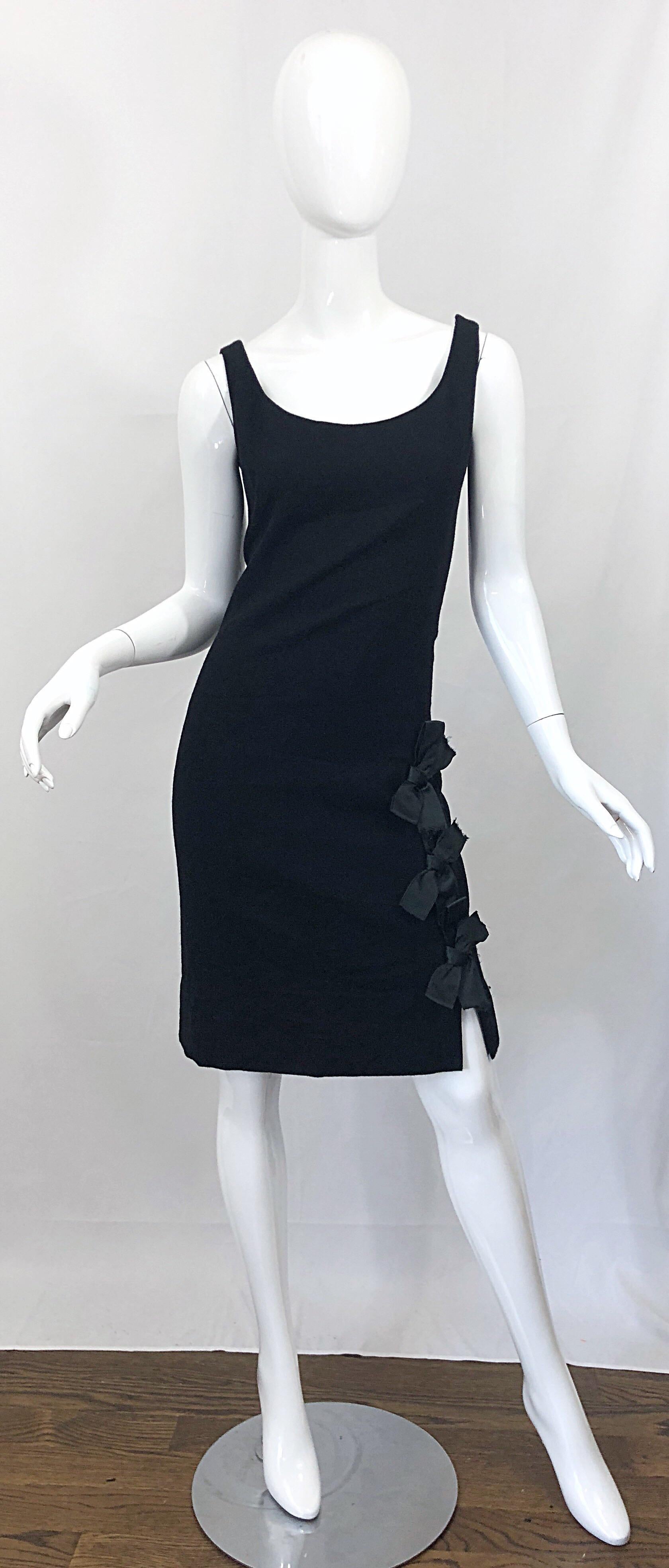 Geoffrey Beene 1960s Black Sleeveless Bow Detail Vintage 60s Wool Sheath Dress For Sale 7