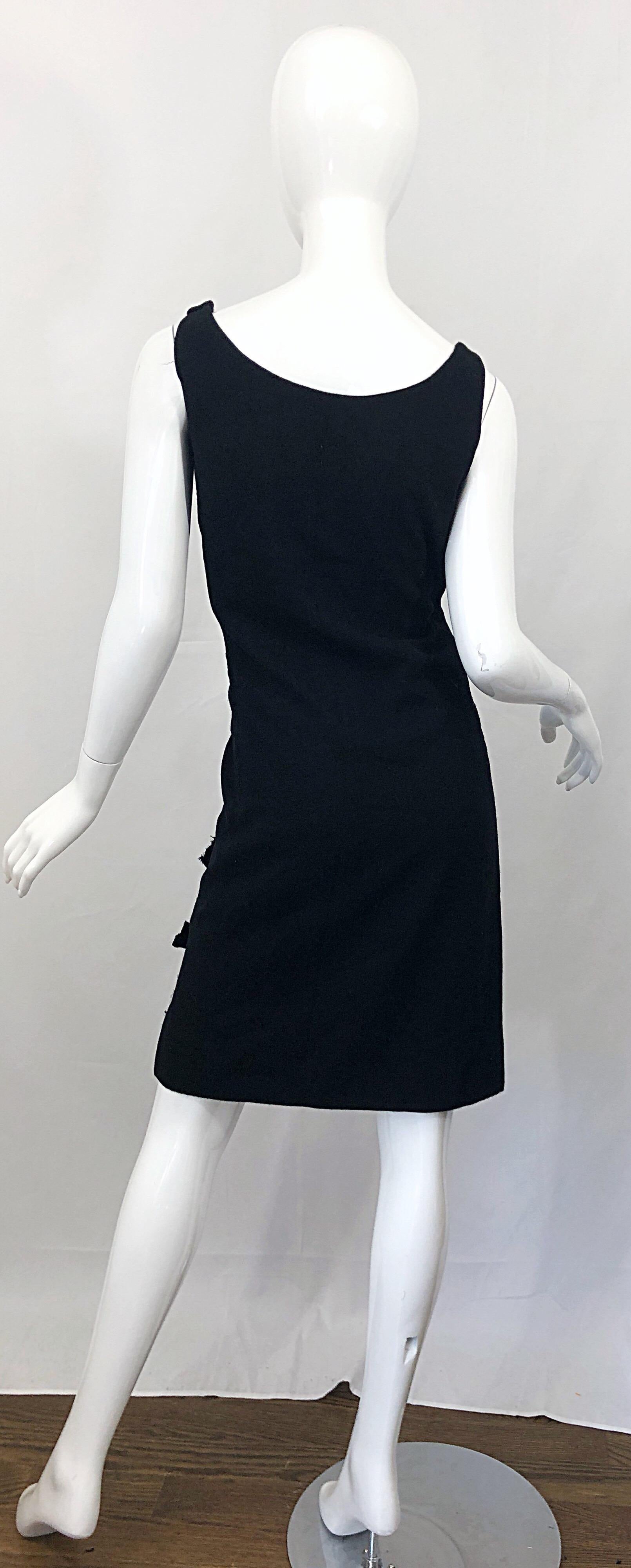 Noir Geoffrey Beene 1960s Black Bow Detail Robe fourreau sans manches en laine Vintage 60s en vente