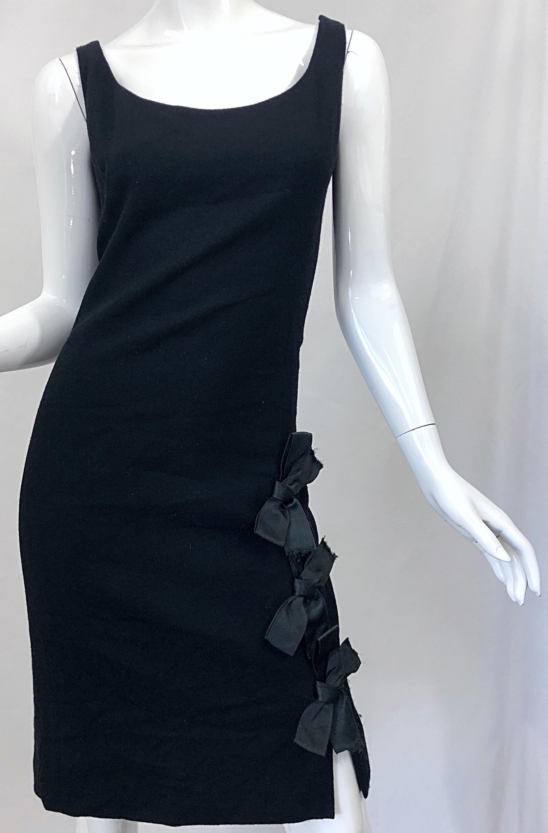 Women's Geoffrey Beene 1960s Black Sleeveless Bow Detail Vintage 60s Wool Sheath Dress For Sale