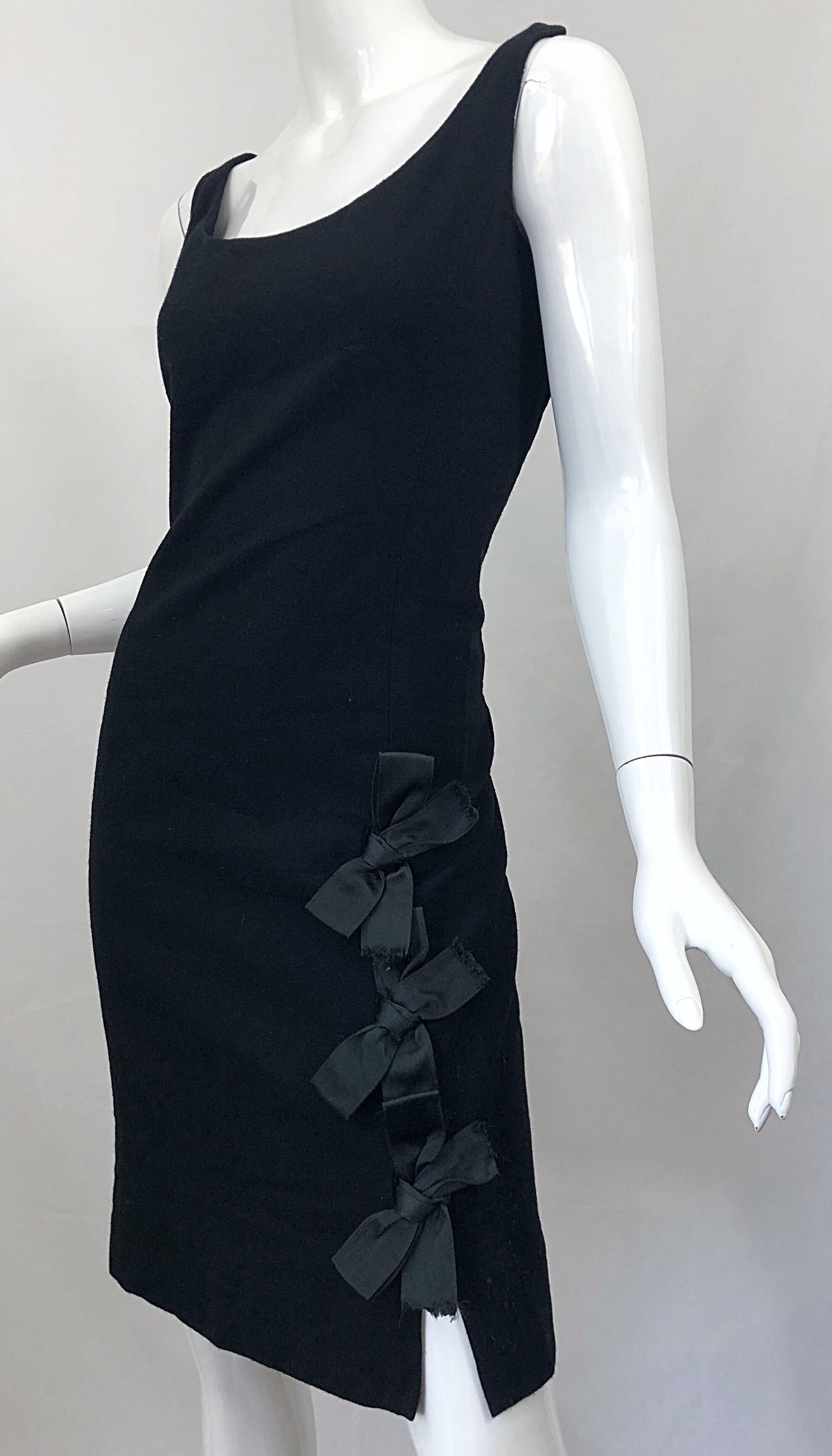 Geoffrey Beene 1960s Black Sleeveless Bow Detail Vintage 60s Wool Sheath Dress For Sale 2