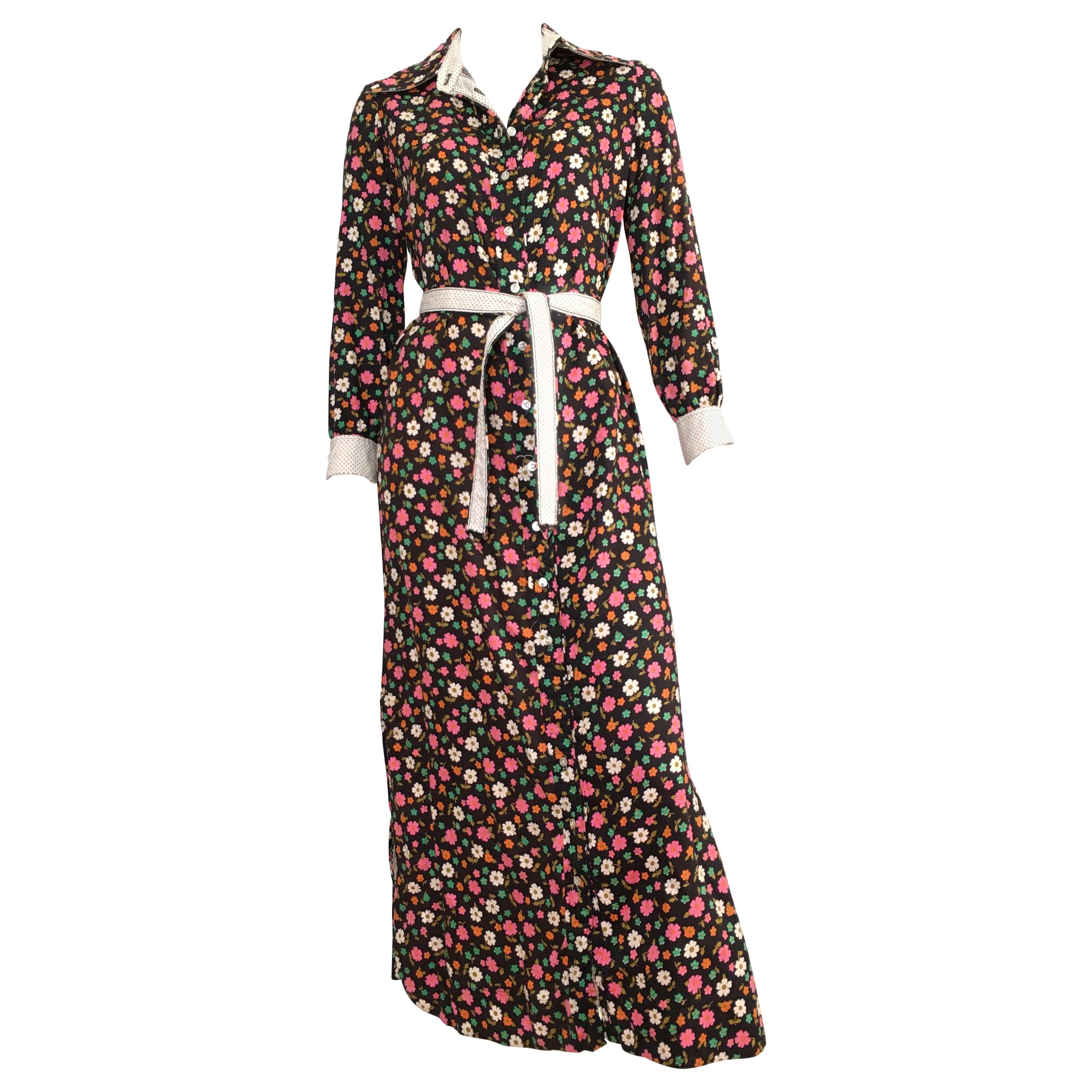 Geoffrey Beene 1960s Floral Cotton Button Up Dress with Belt Size 8. For Sale