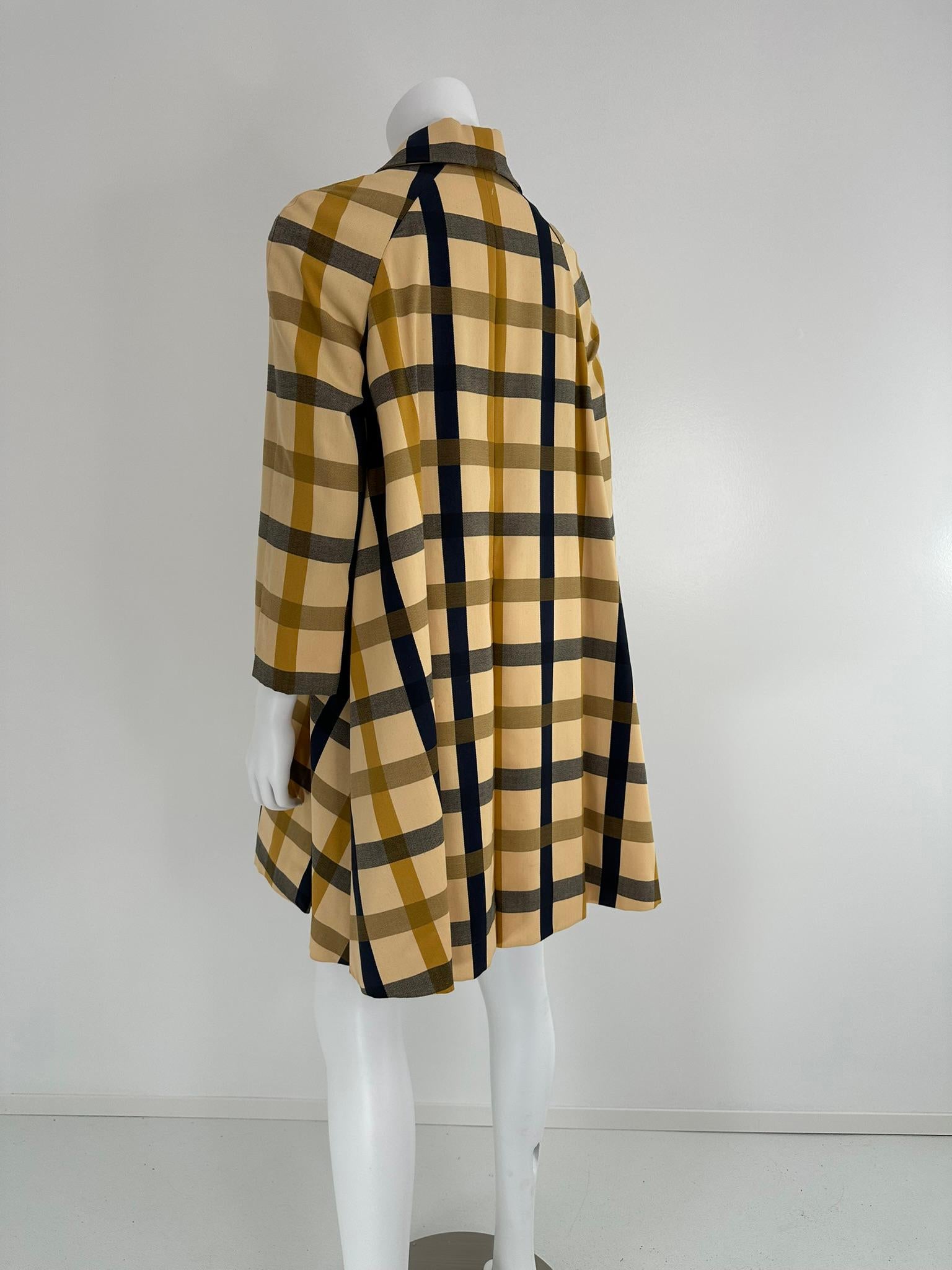 Geoffrey Beene Bazaar Cappotto Swing con tasca a canguro a quadri abbinati 1960s in vendita 5