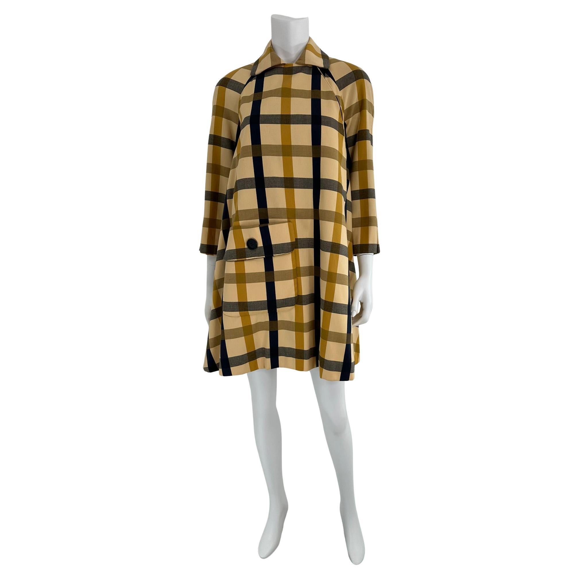 Geoffrey Beene Bazaar Cappotto Swing con tasca a canguro a quadri abbinati 1960s in vendita