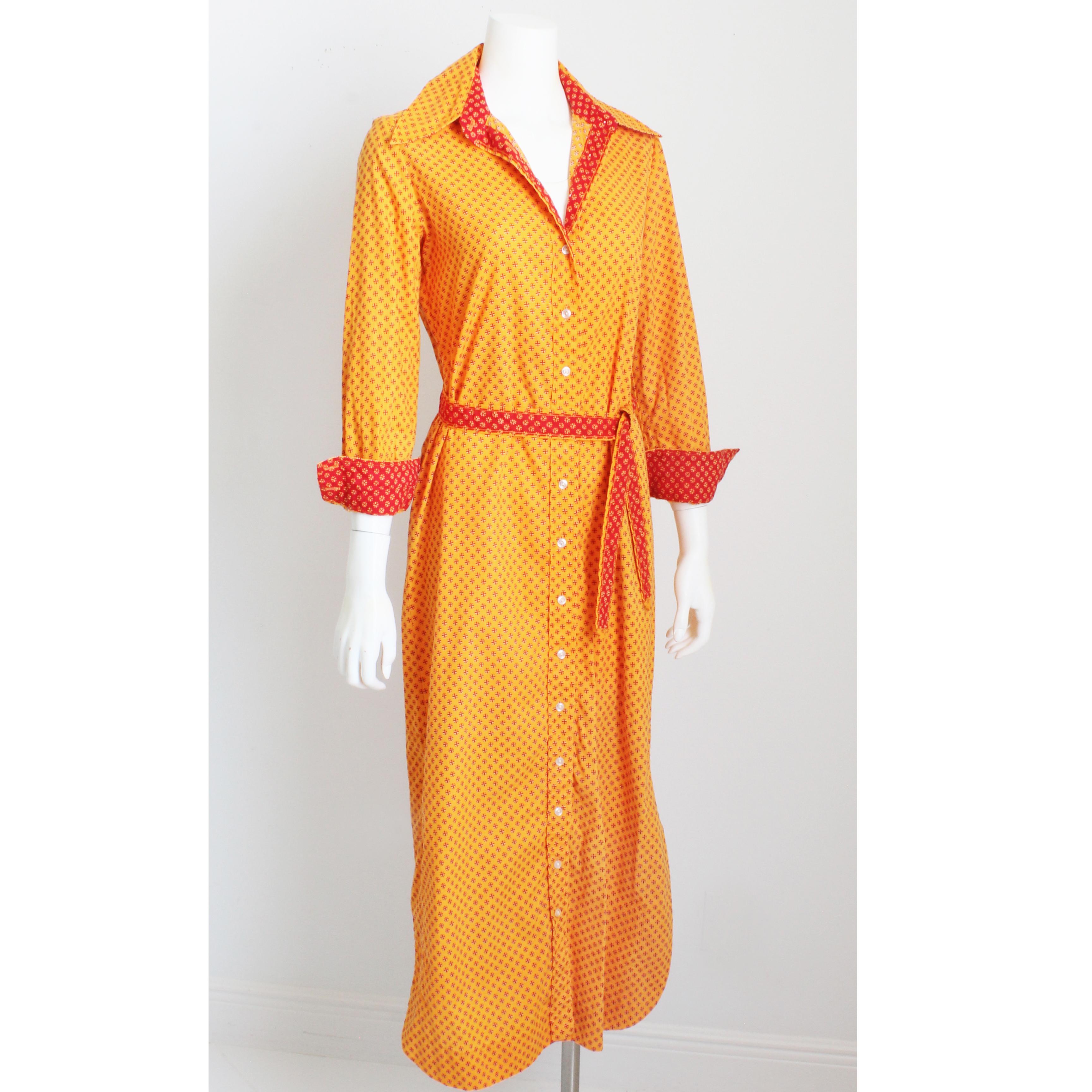 Geoffrey Beene - Vestito con cintura e bottoni in cotone Shirtwaist con stampa floreale anni '70 in vendita 5