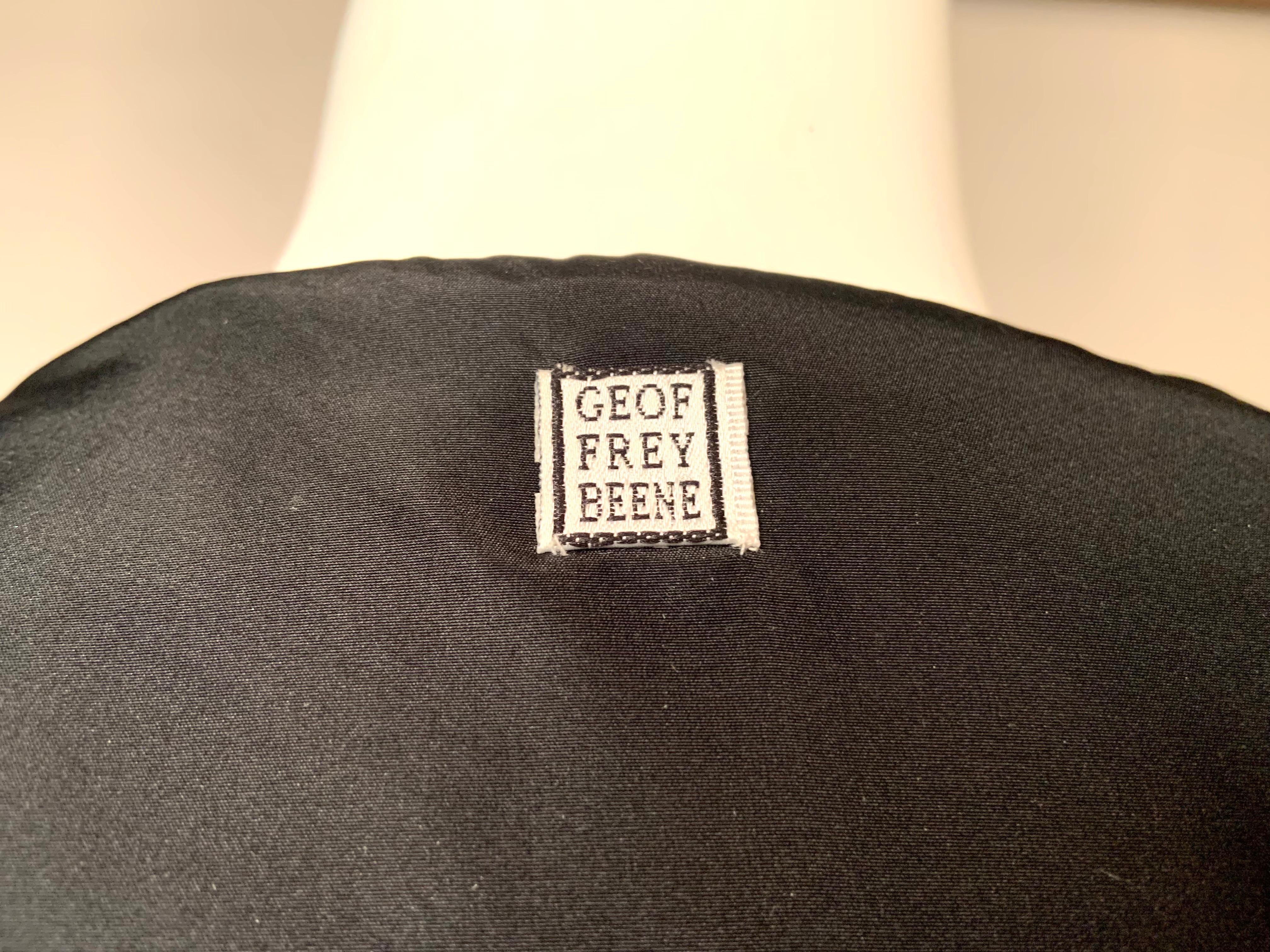 Geoffrey Beene Giacca in raso a righe bianche e nere con ricamo Soutache in vendita 7