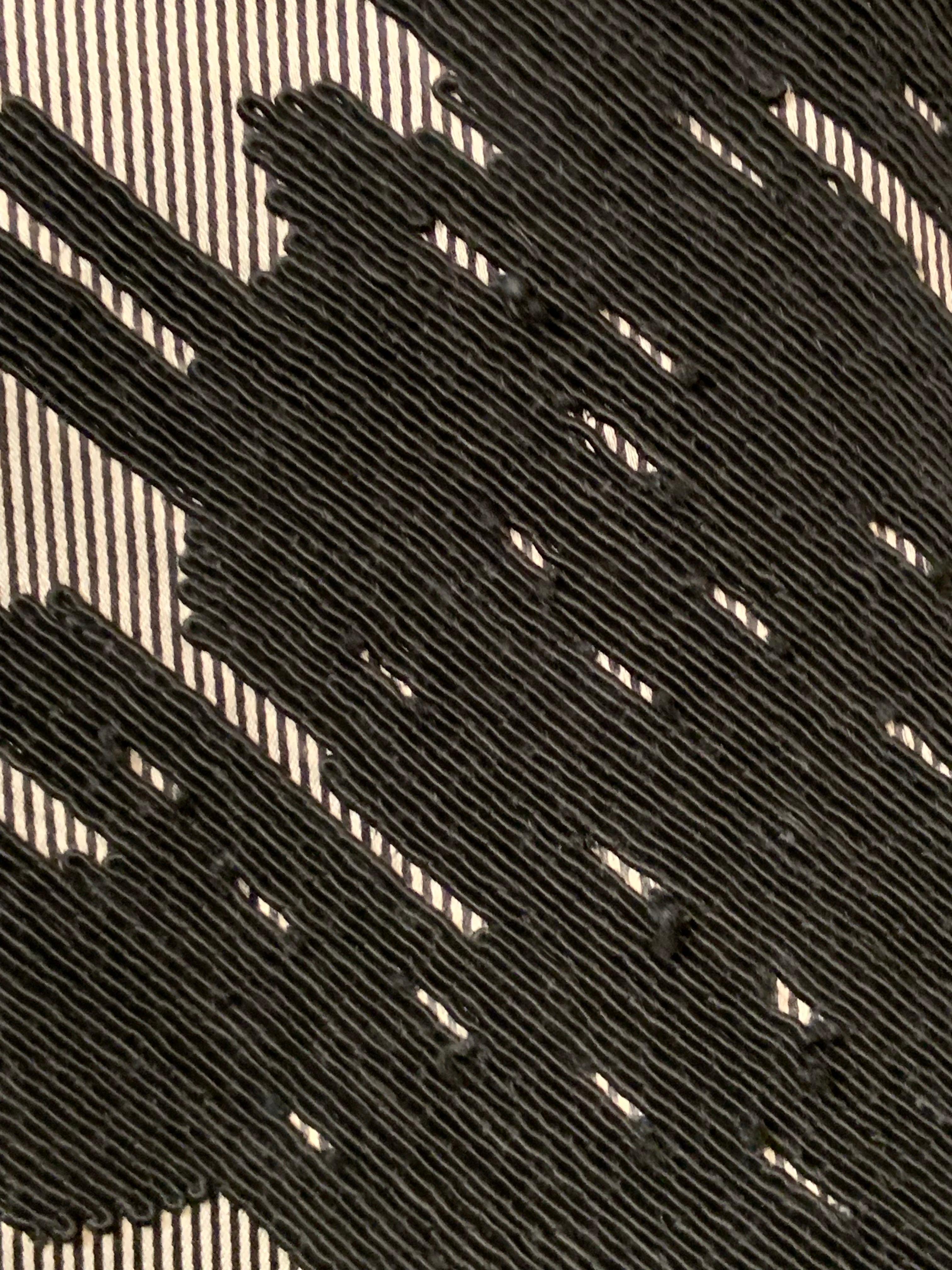 Donna Geoffrey Beene Giacca in raso a righe bianche e nere con ricamo Soutache in vendita