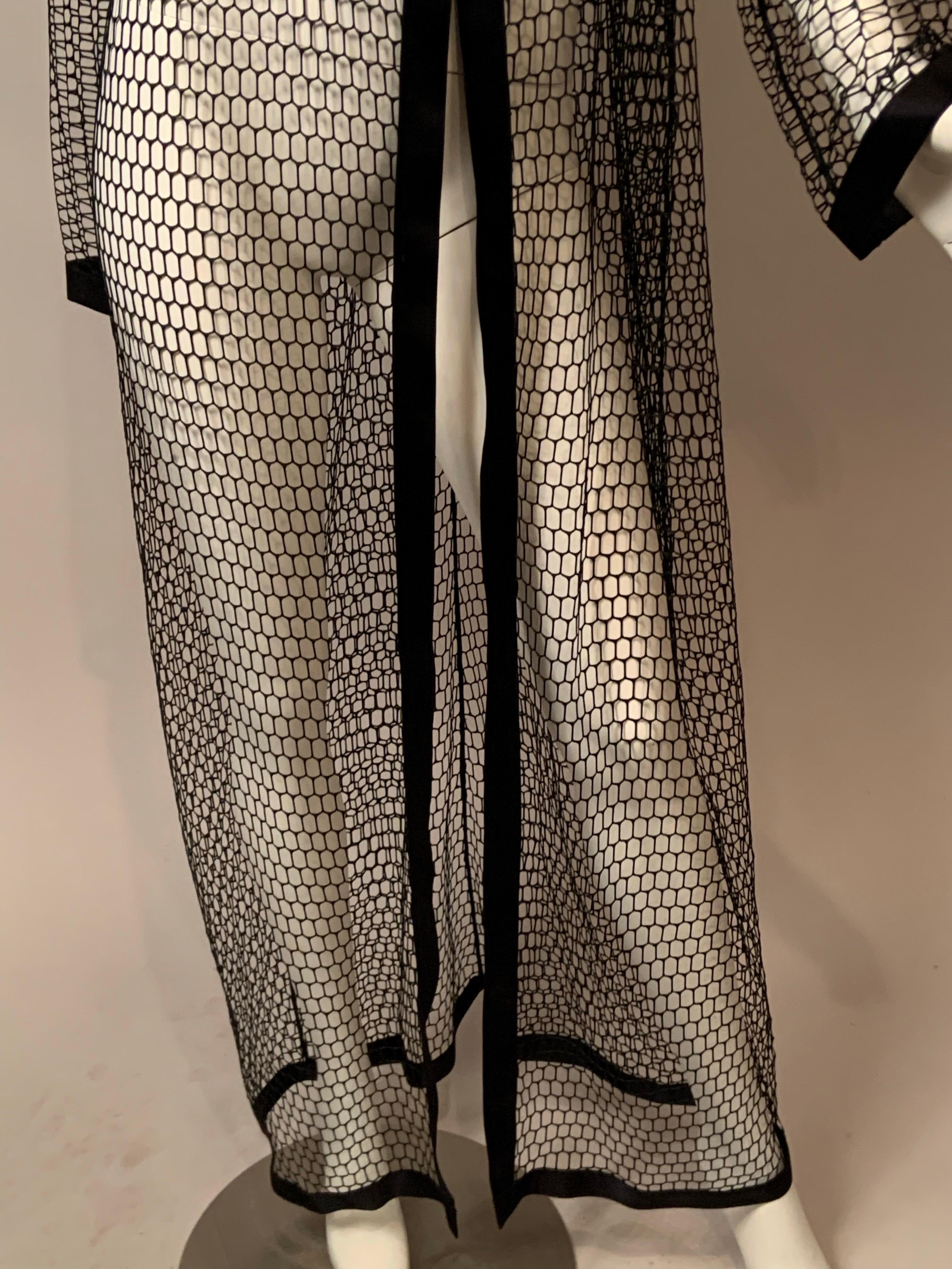 Geoffrey Beene Manteau ouvert bordé de satin noir ex Iris Apfel Collectional en vente 4