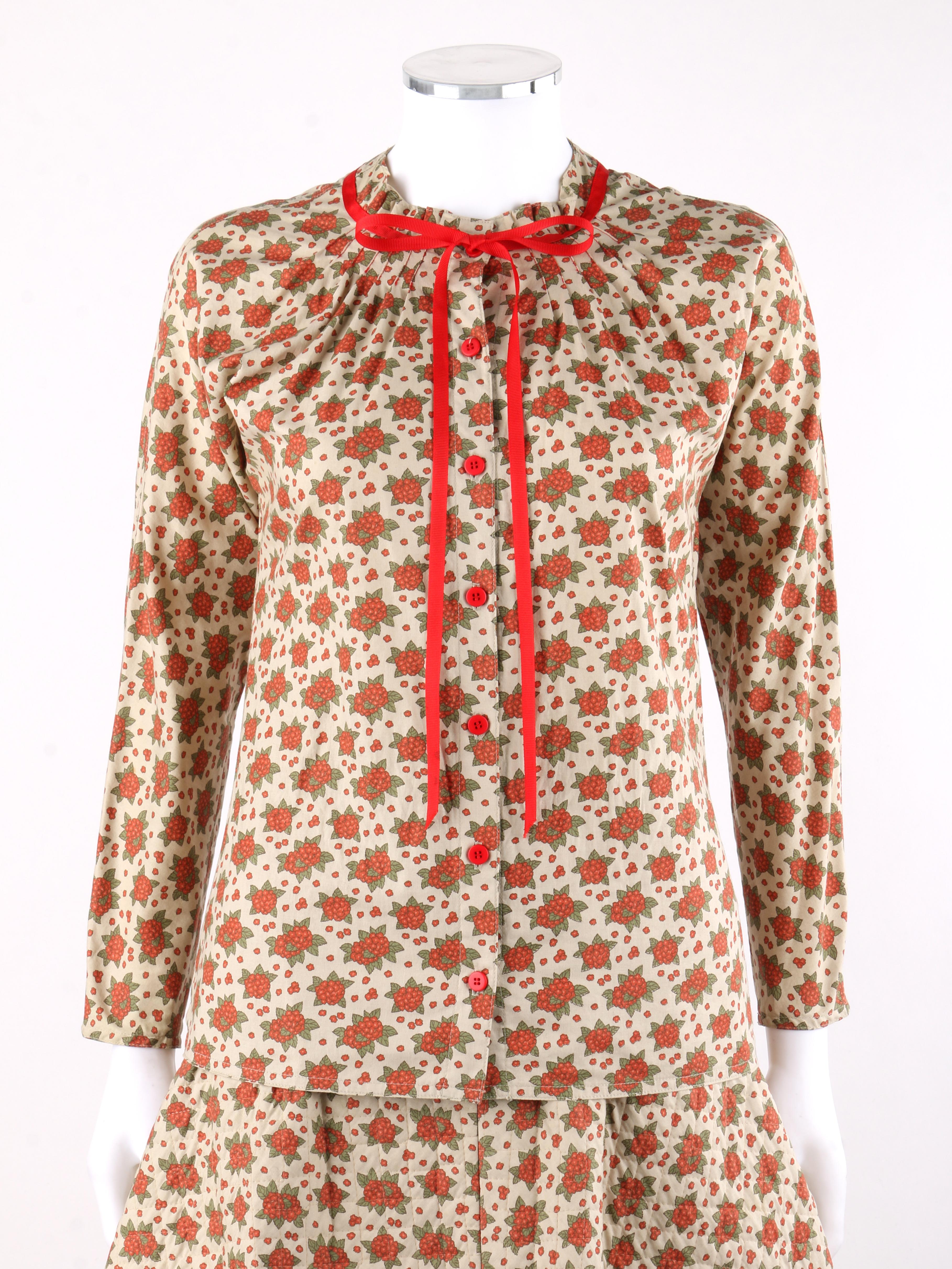GEOFFREY BEENE c.1970's 2pc Beige Floral Bouquet Button Up A-Line Skirt Suit Set In Good Condition In Thiensville, WI