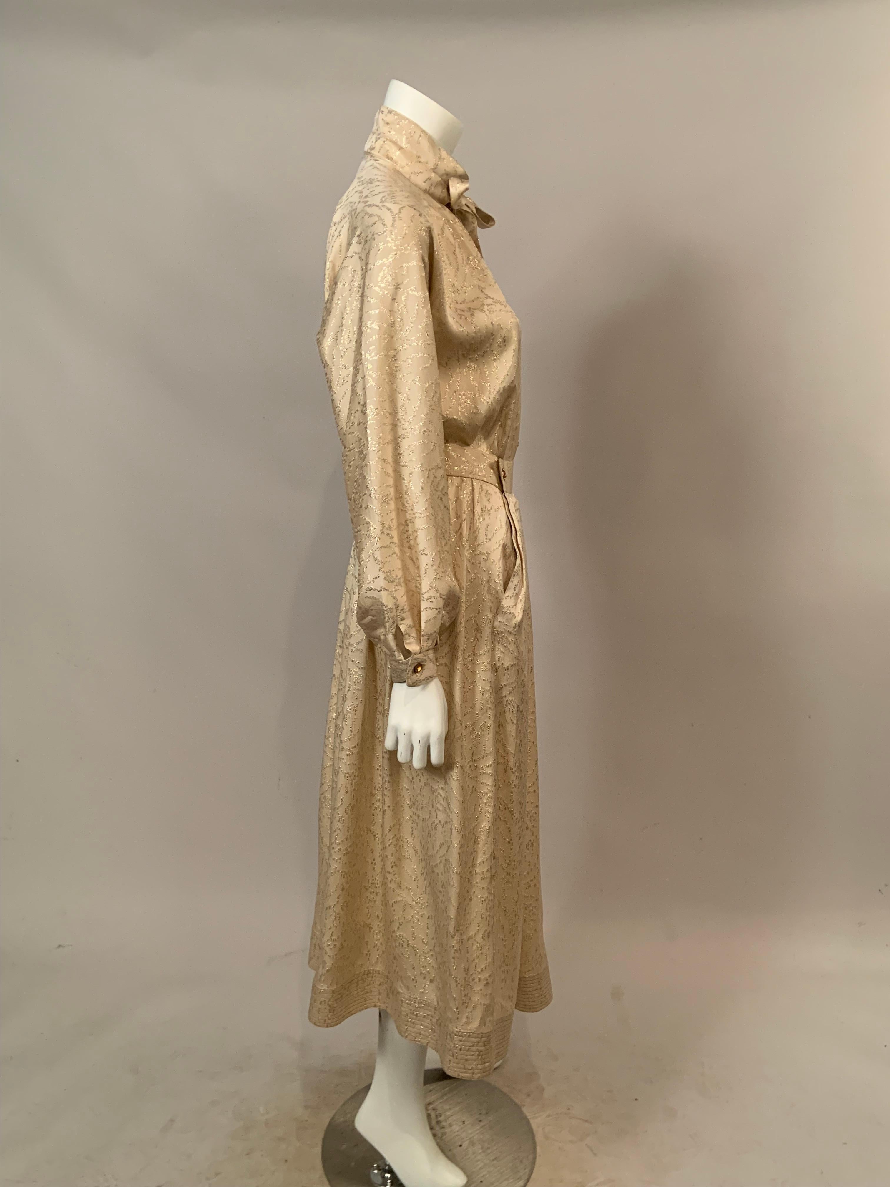 Geoffrey Beene - Robe deux pièces en soie crème et lamé or en vente 3