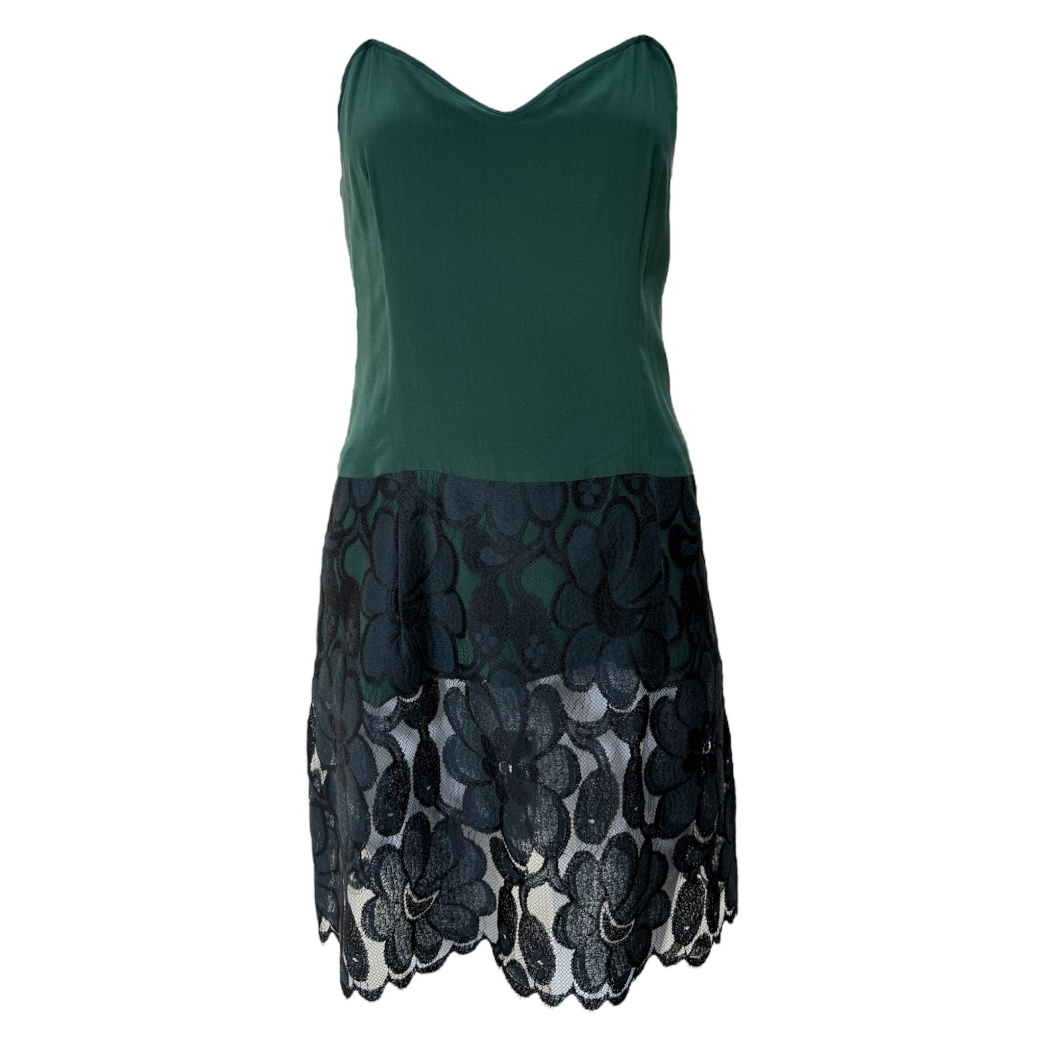 Geoffrey Beene Deep Emerald Green Floral Lace Dress, 1980s In Excellent Condition For Sale In Los Angeles, CA